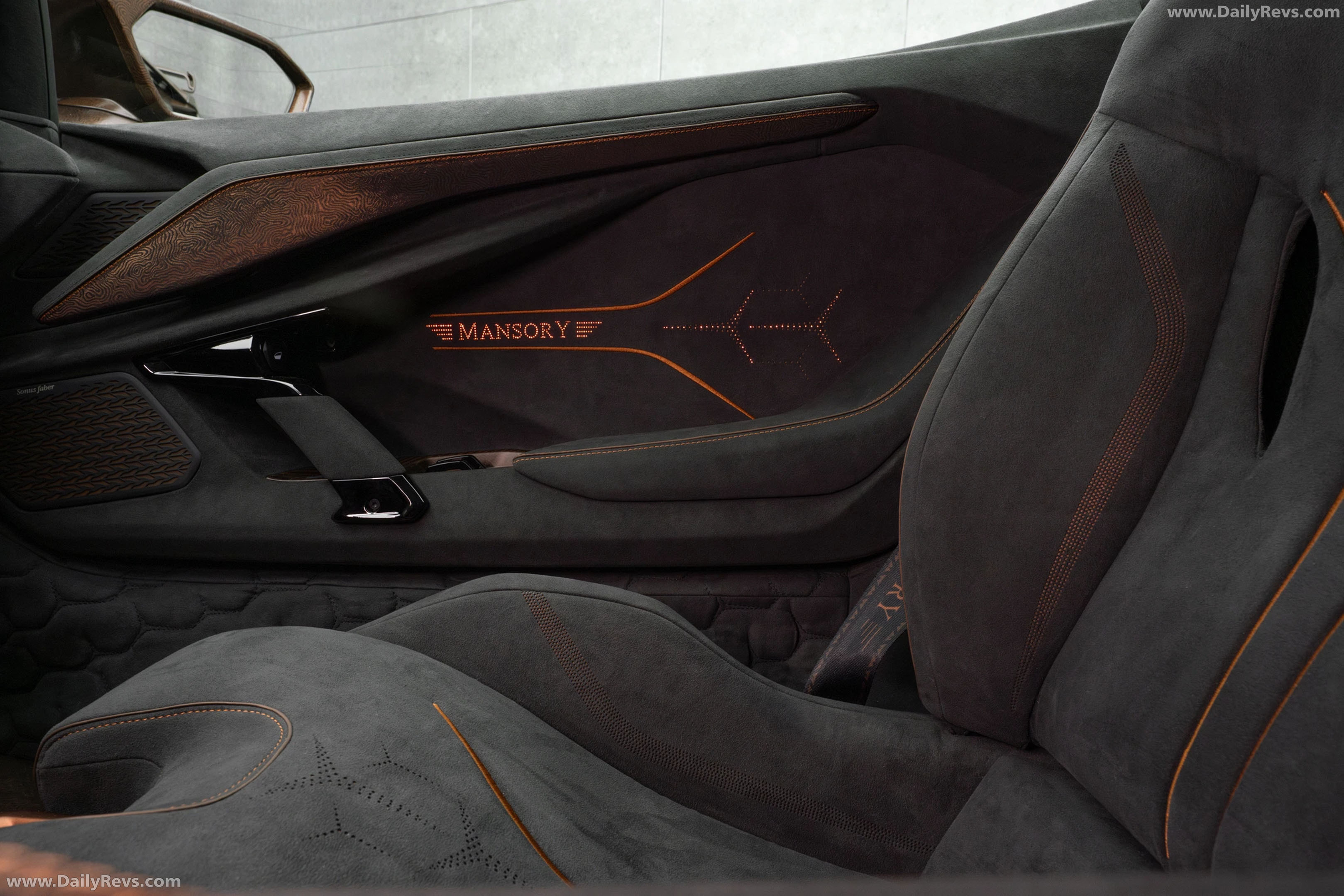 2026 Mansory Carbonado X Damask Edition Interior