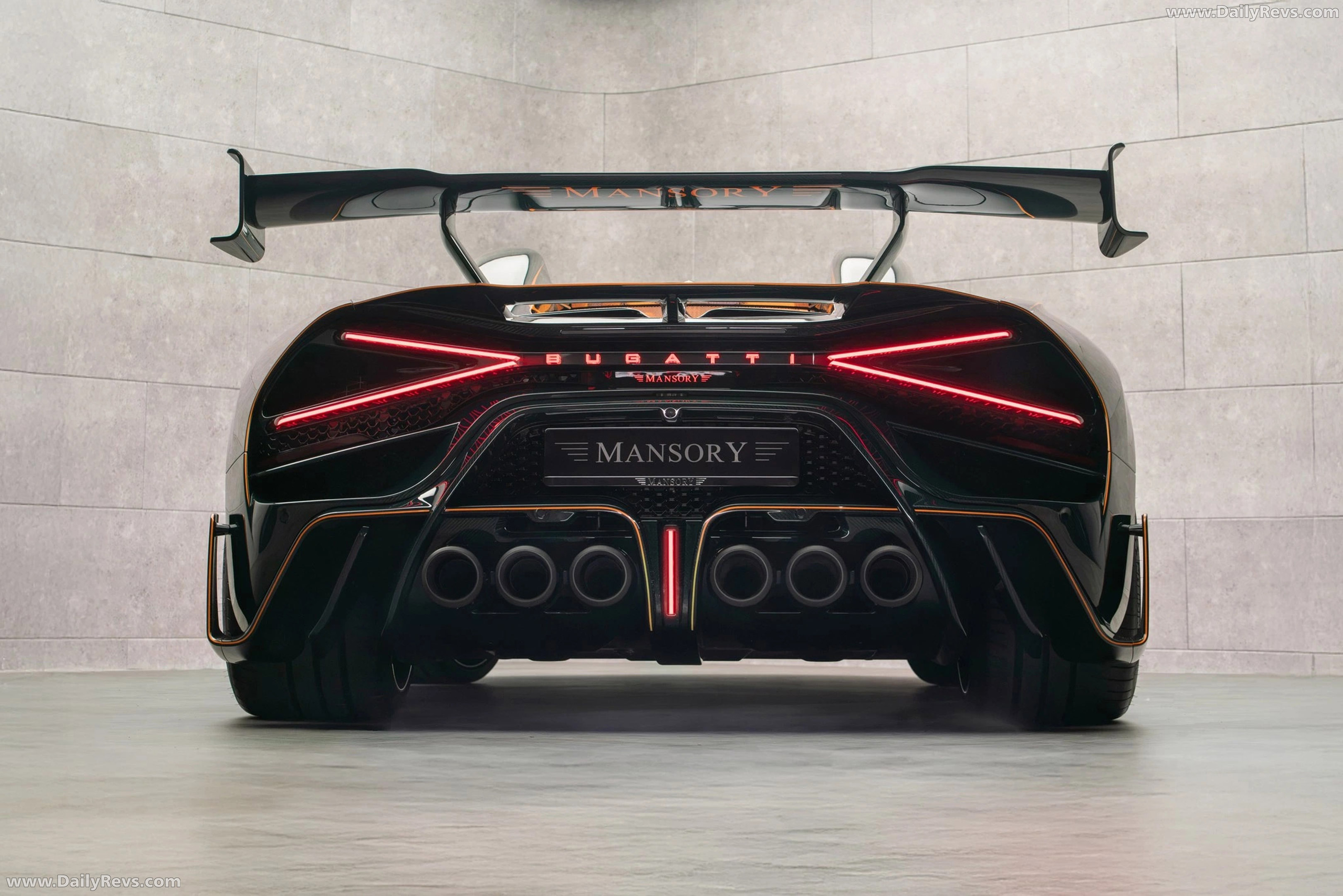 2026 Mansory Vincero Rear View