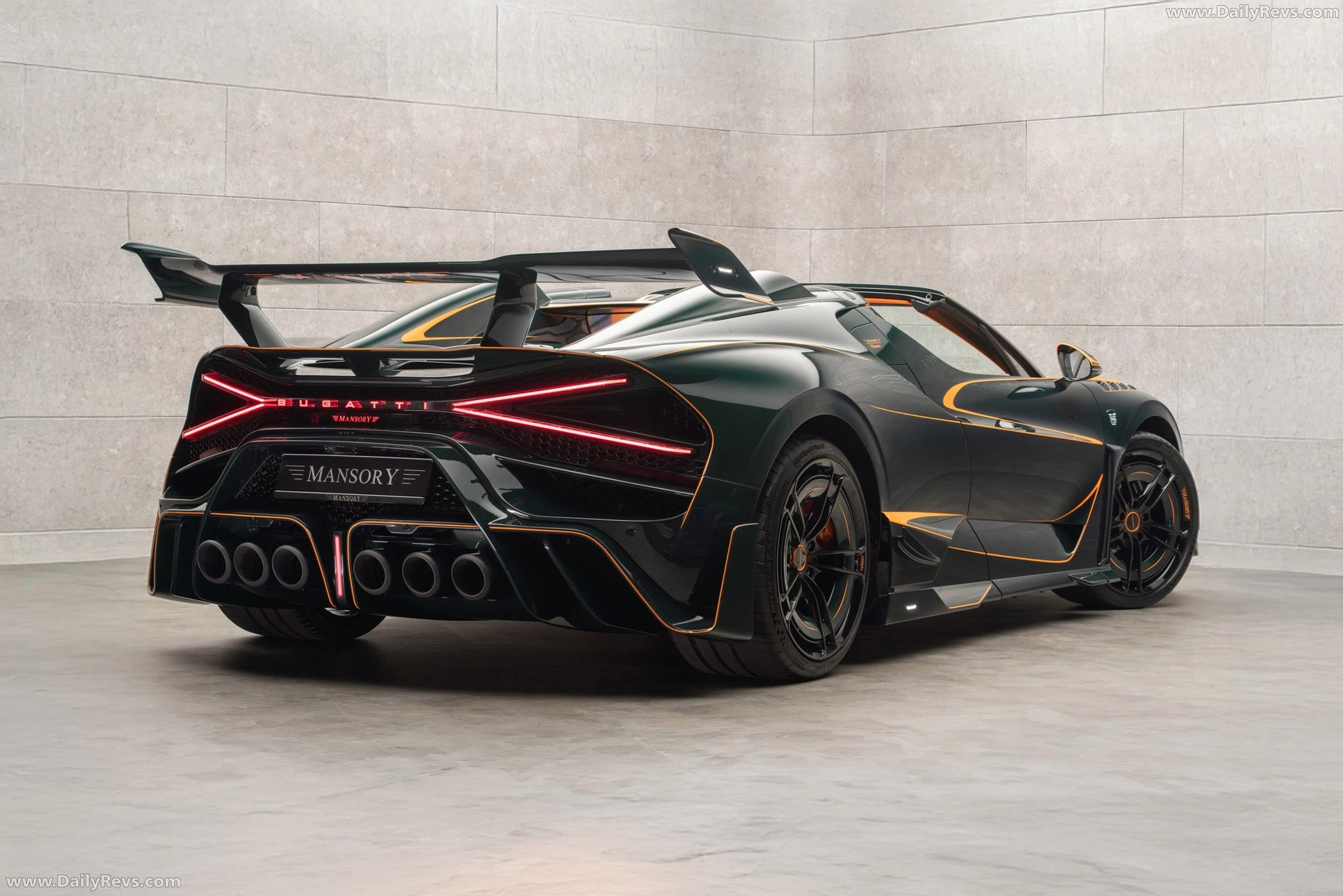 2026 Mansory Vincero Rear View