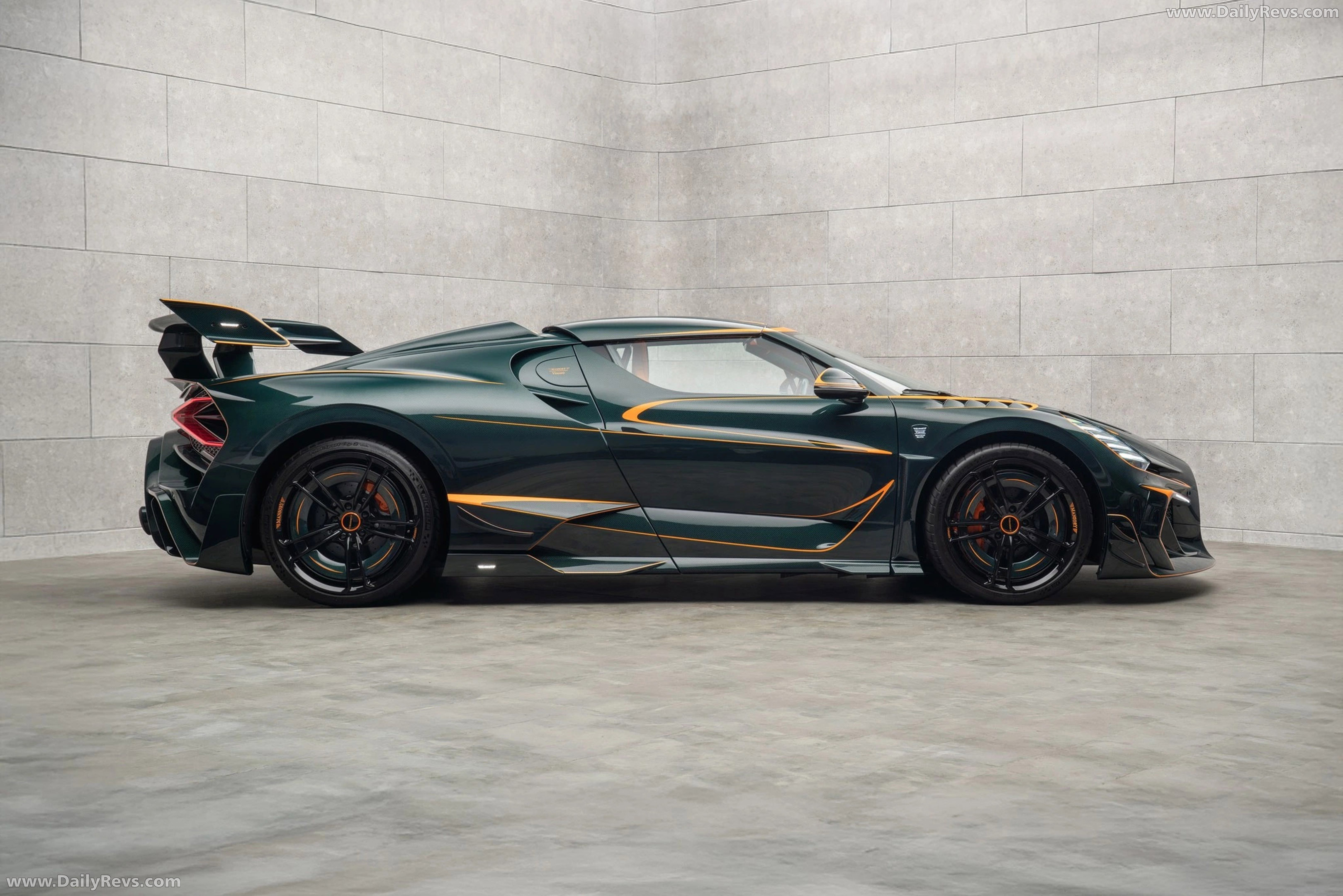 2026 Mansory Vincero Side View