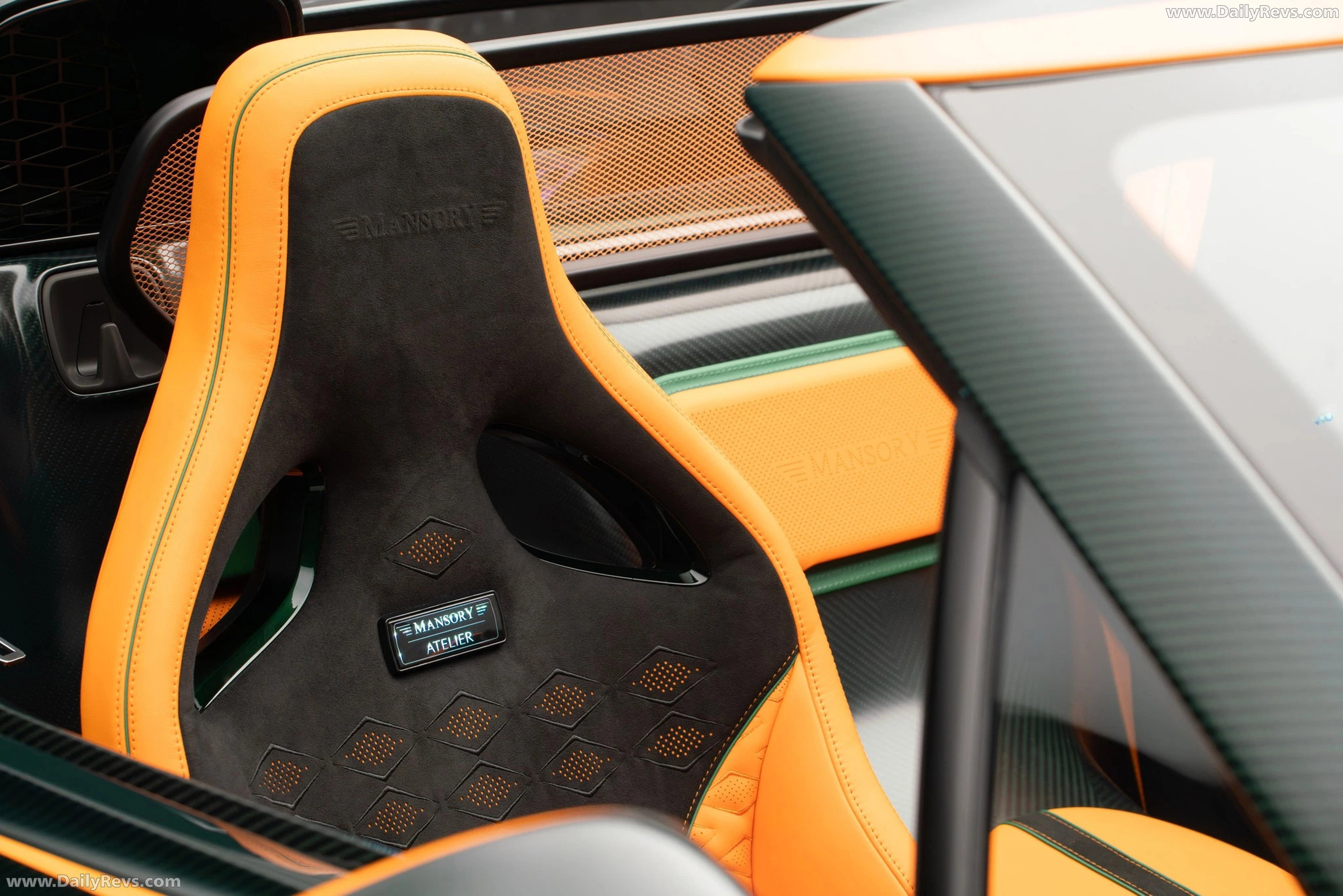 2026 Mansory Vincero Interior