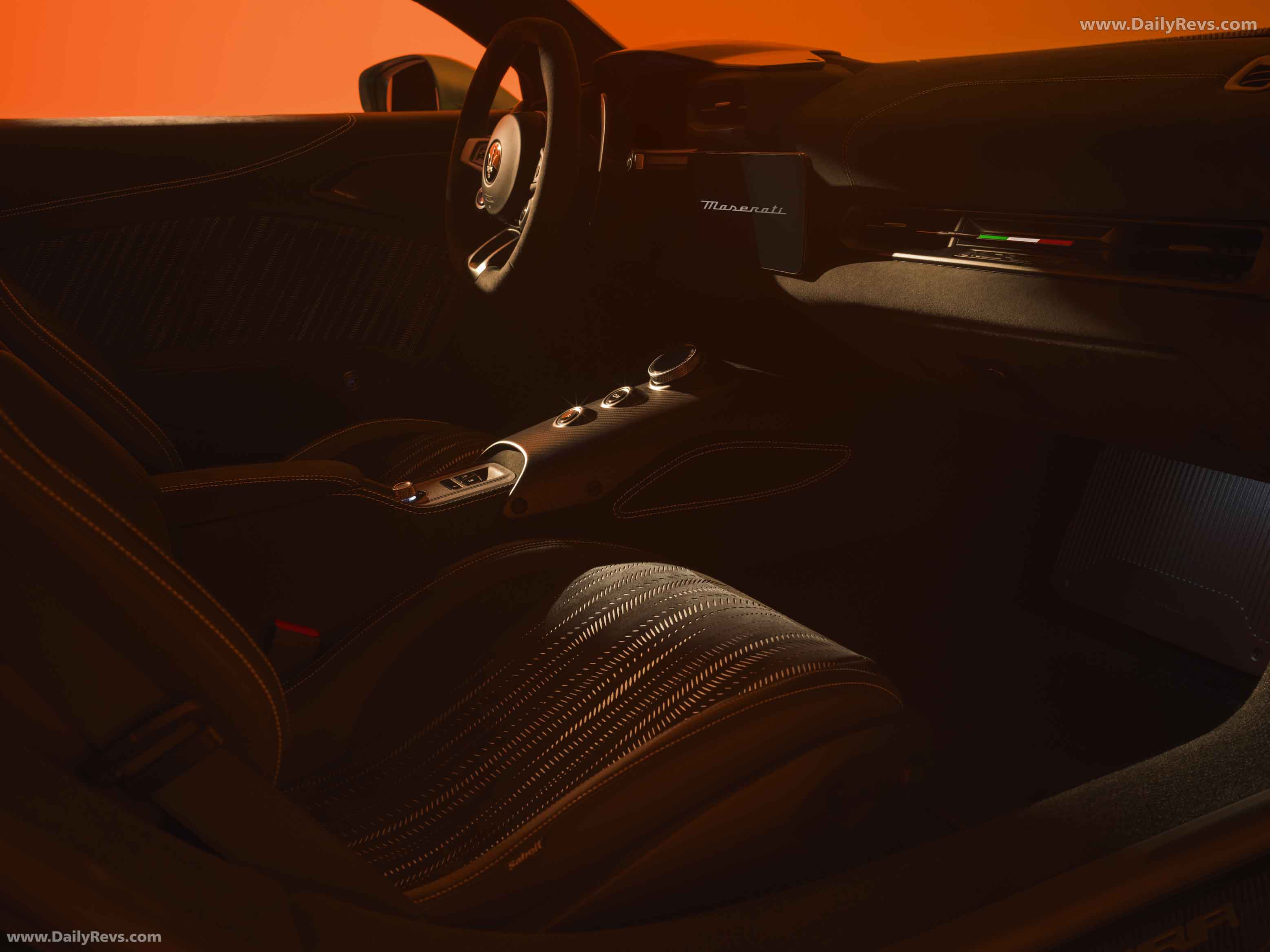 2026 Maserati MCPURA Interior