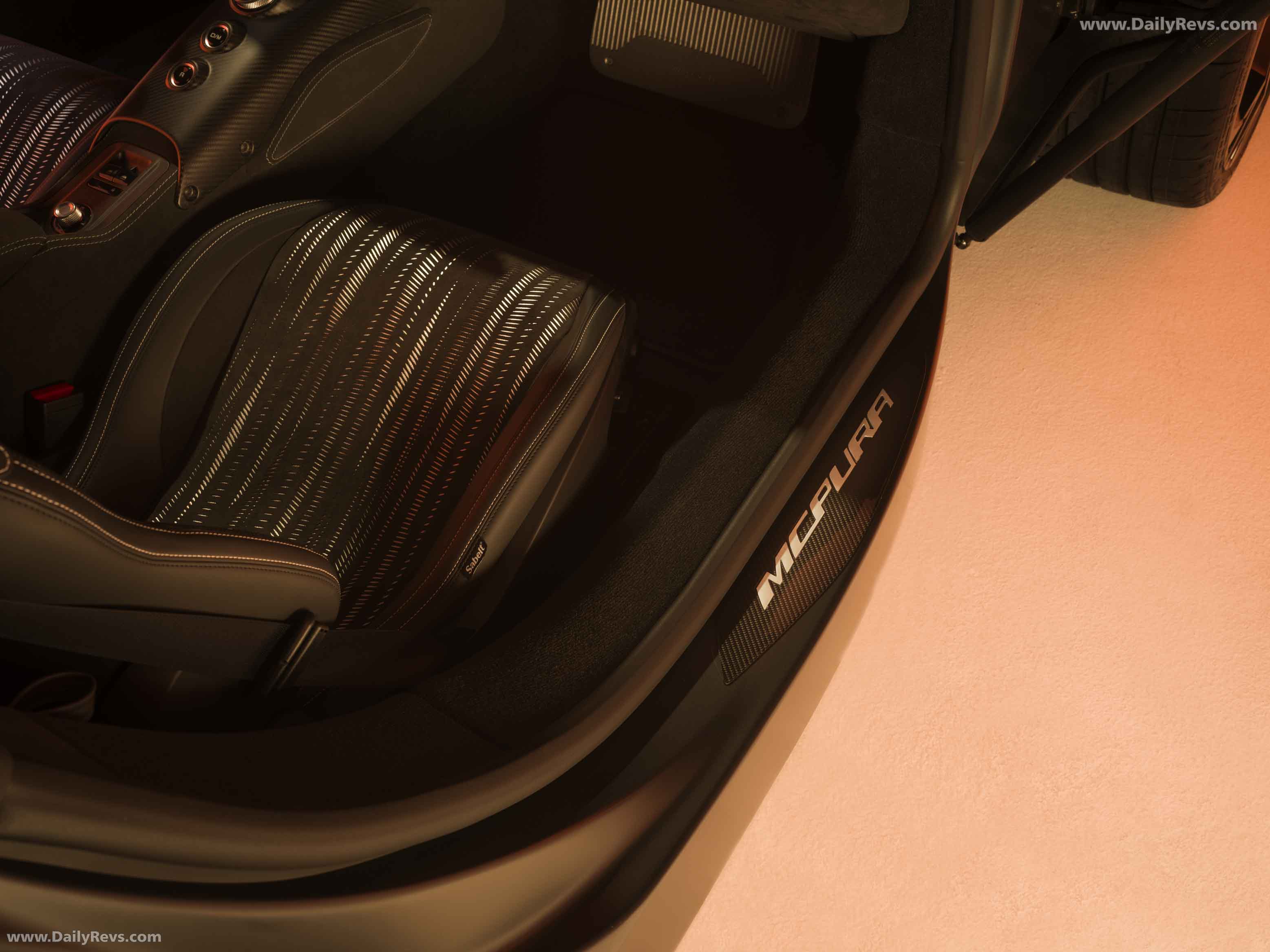 2026 Maserati MCPURA Interior