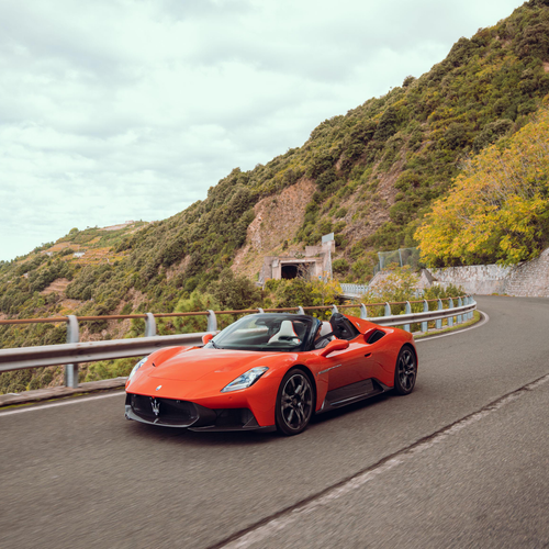 2026 Maserati MCPURA Cielo Devil Orange Front View
