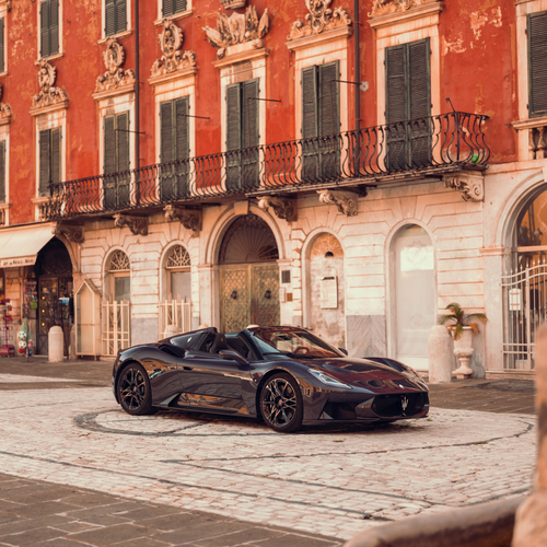 2026 Maserati MCPURA Cielo Night Interaction Front View