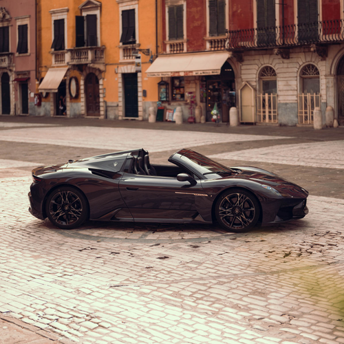 2026 Maserati MCPURA Cielo Night Interaction Side View