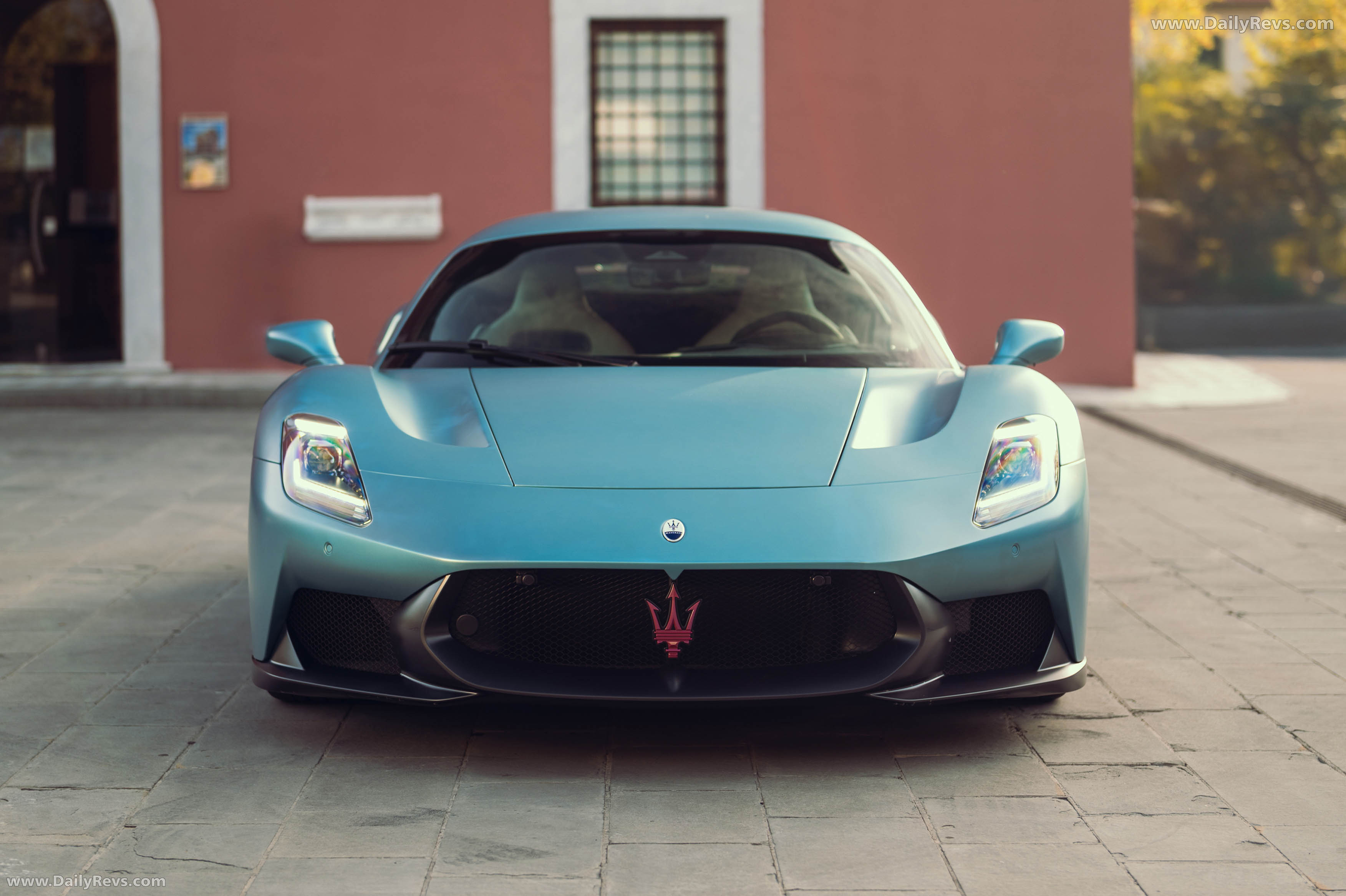 2026 Maserati MCPURA Cielo AI AQUA Rainbow Front View