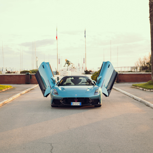 2026 Maserati MCPURA Cielo AI AQUA Rainbow Front View