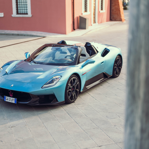 2026 Maserati MCPURA Cielo AI AQUA Rainbow Front View