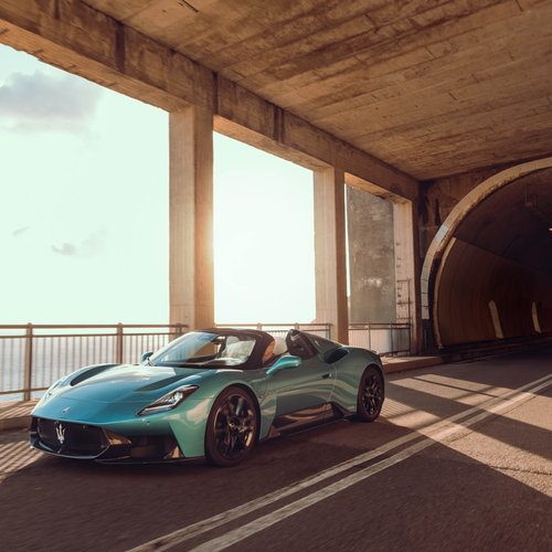 2026 Maserati MCPURA Cielo AI AQUA Rainbow Front View