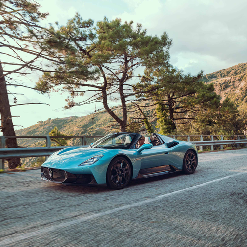 2026 Maserati MCPURA Cielo AI AQUA Rainbow Front View