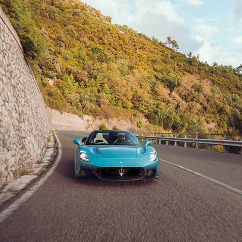 2026 Maserati MCPURA Cielo AI AQUA Rainbow Front View