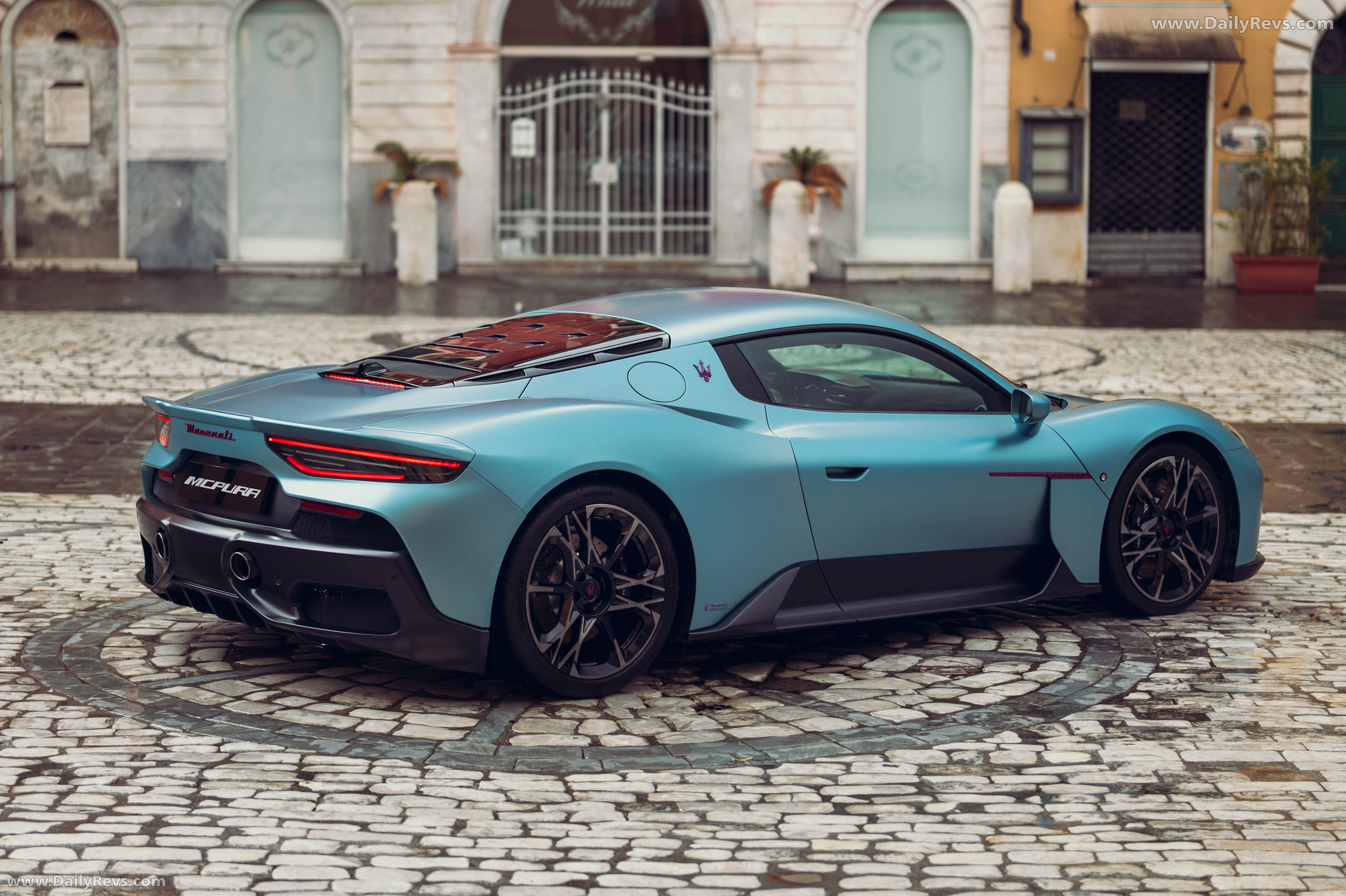 2026 Maserati MCPURA Cielo AI AQUA Rainbow Rear View