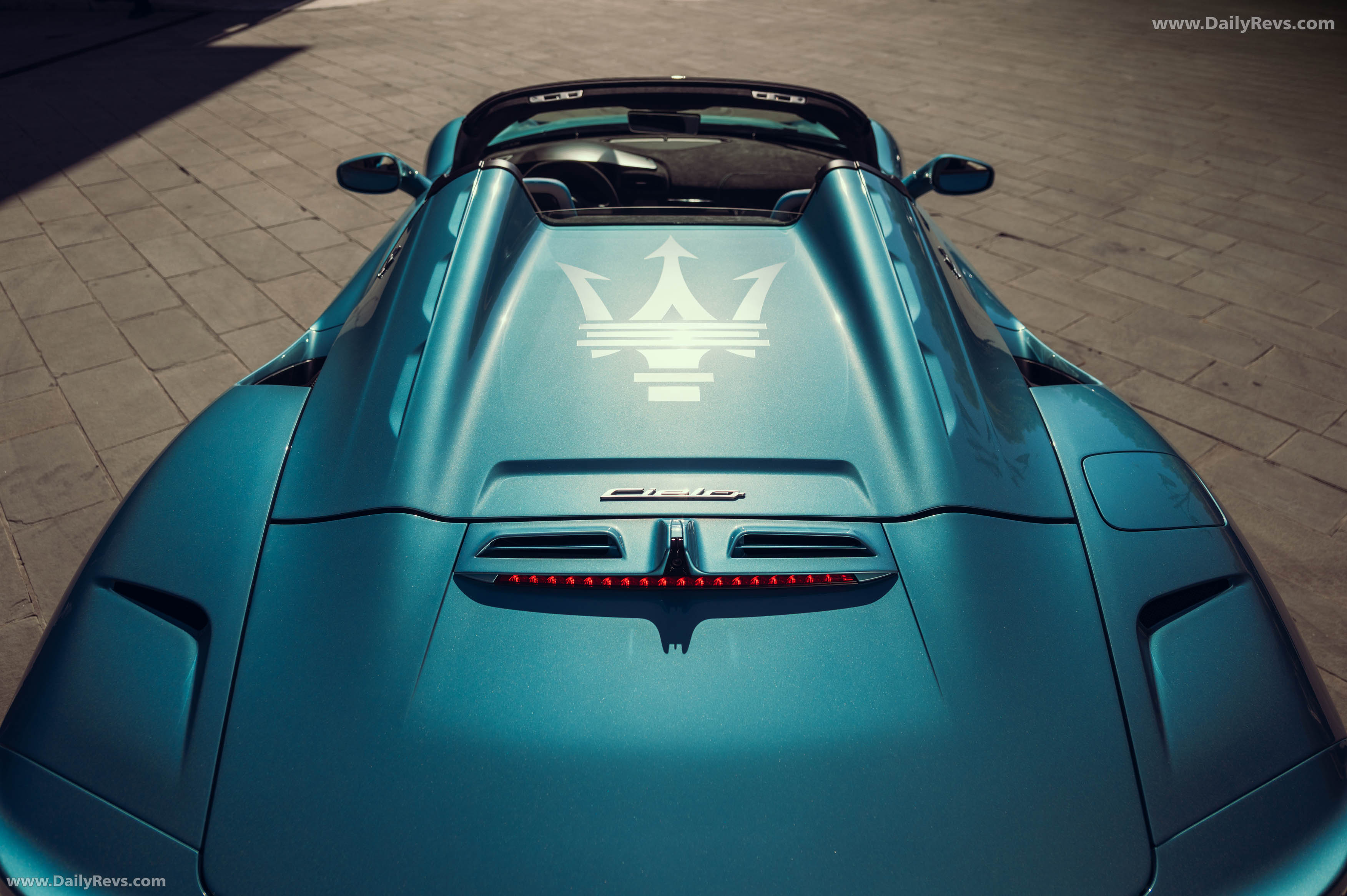 2026 Maserati MCPURA Cielo AI AQUA Rainbow Exterior