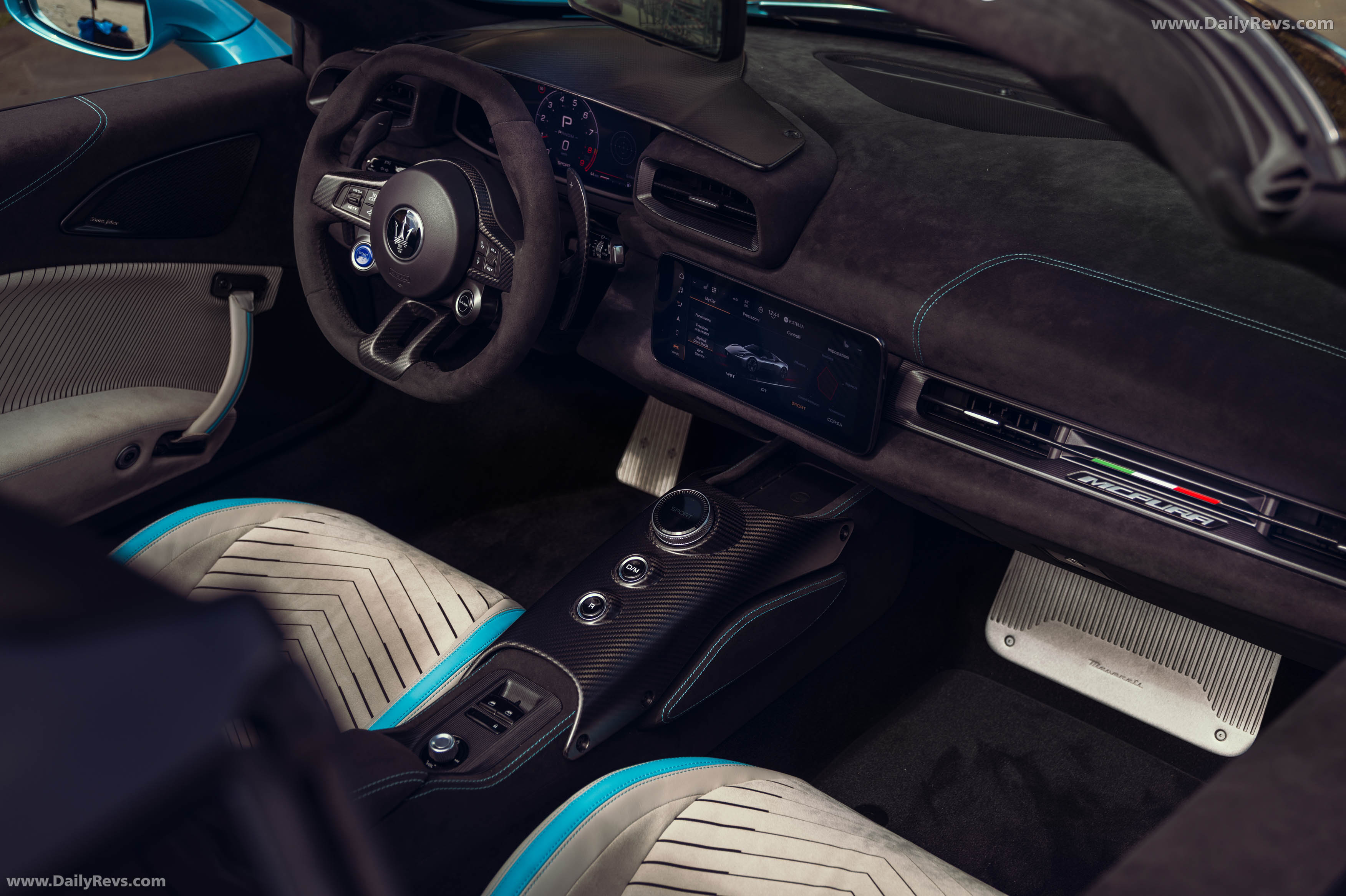 2026 Maserati MCPURA Cielo AI AQUA Rainbow Interior