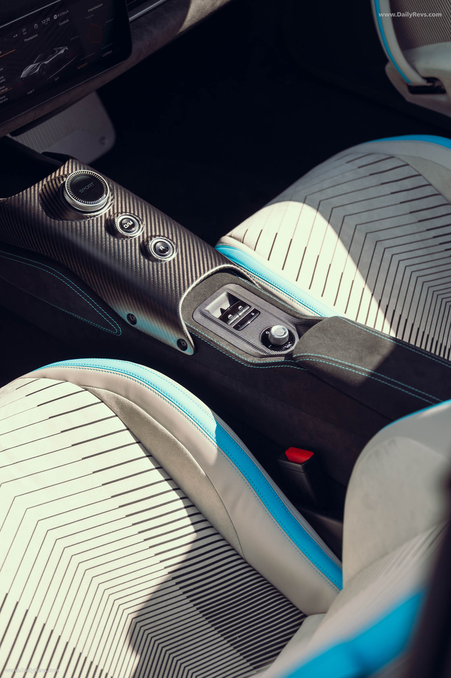 2026 Maserati MCPURA Cielo AI AQUA Rainbow Interior