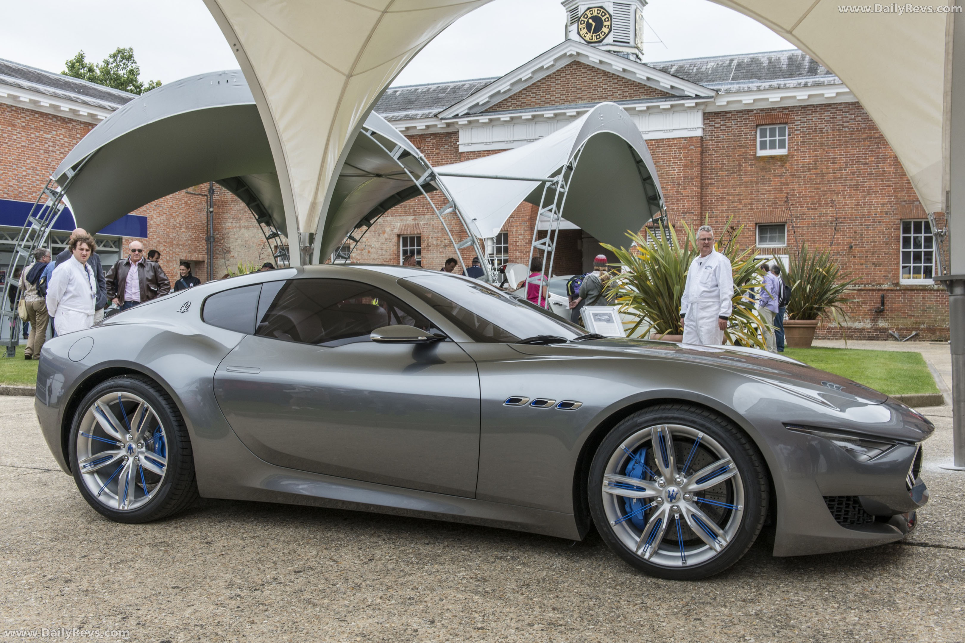 2014 Maserati Alfieri Concept Side View