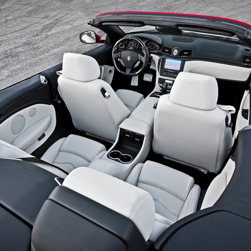 2013 Maserati GranCabrio Sport Interior