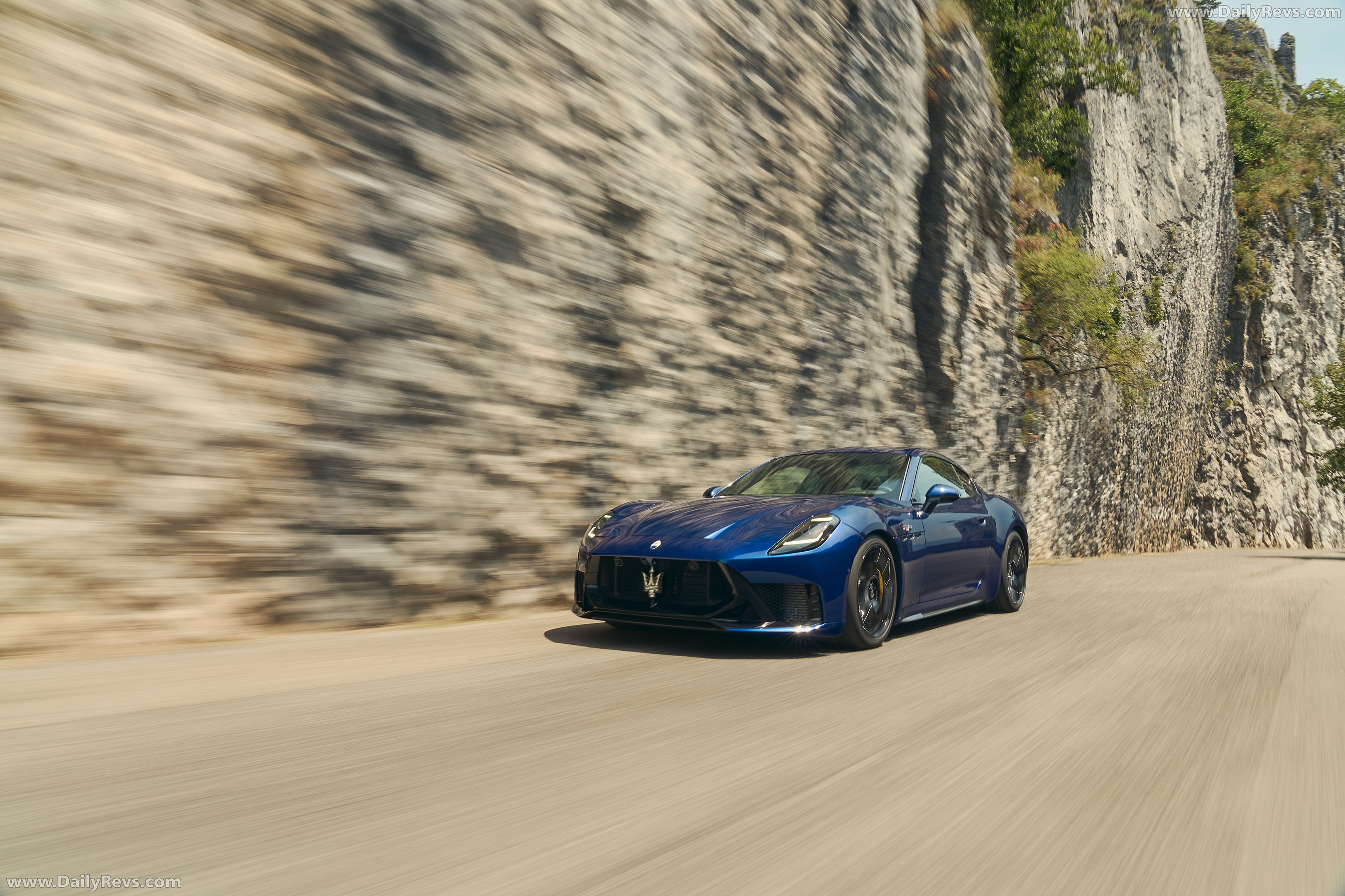 2027 Maserati GranTurismo Trofeo Front View