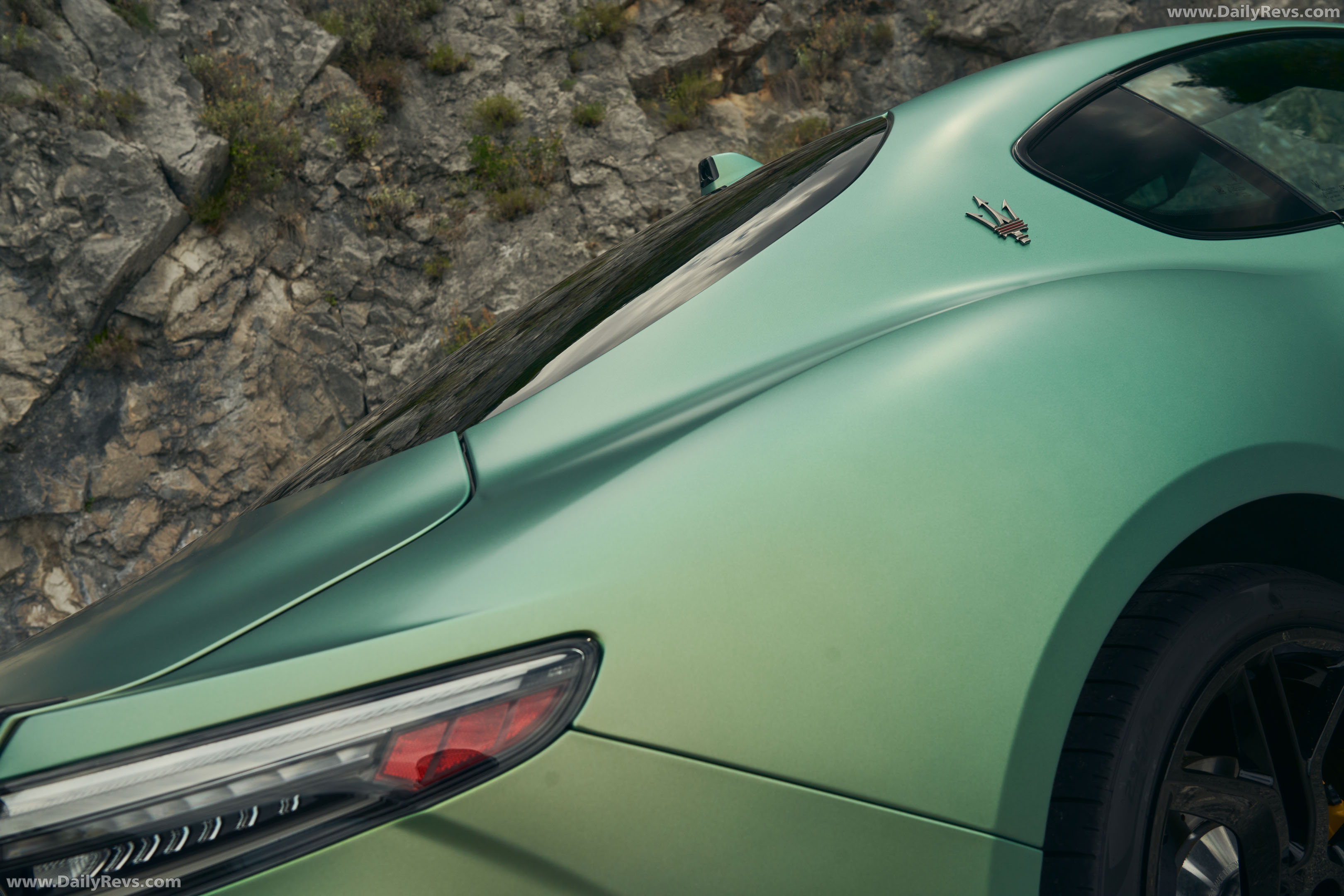 2027 Maserati GranTurismo Trofeo Green Jupiter Exterior