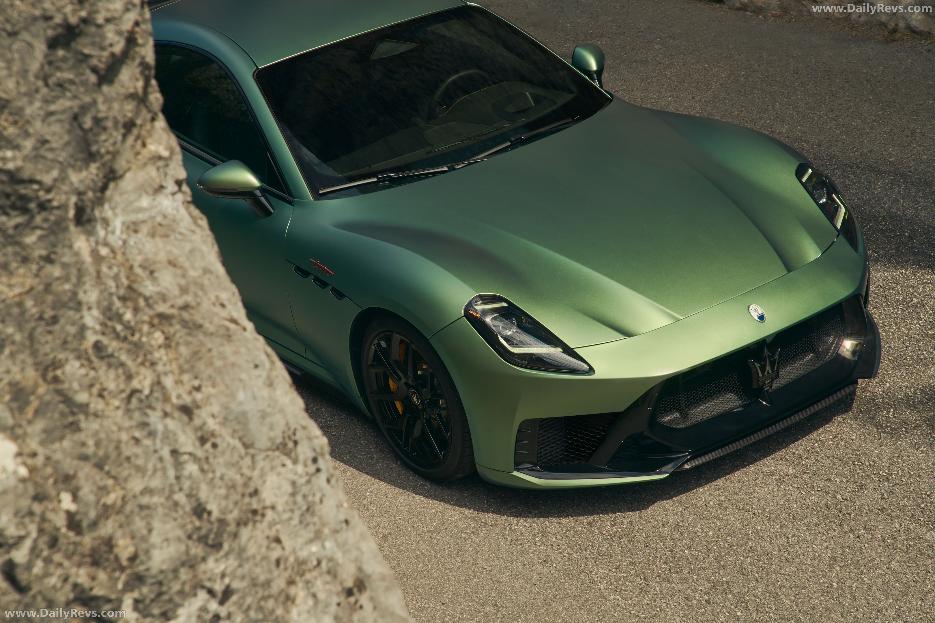 2027 Maserati GranTurismo Trofeo Green Jupiter Exterior