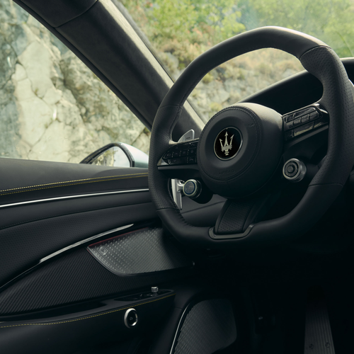 2027 Maserati GranTurismo Trofeo Green Jupiter Interior