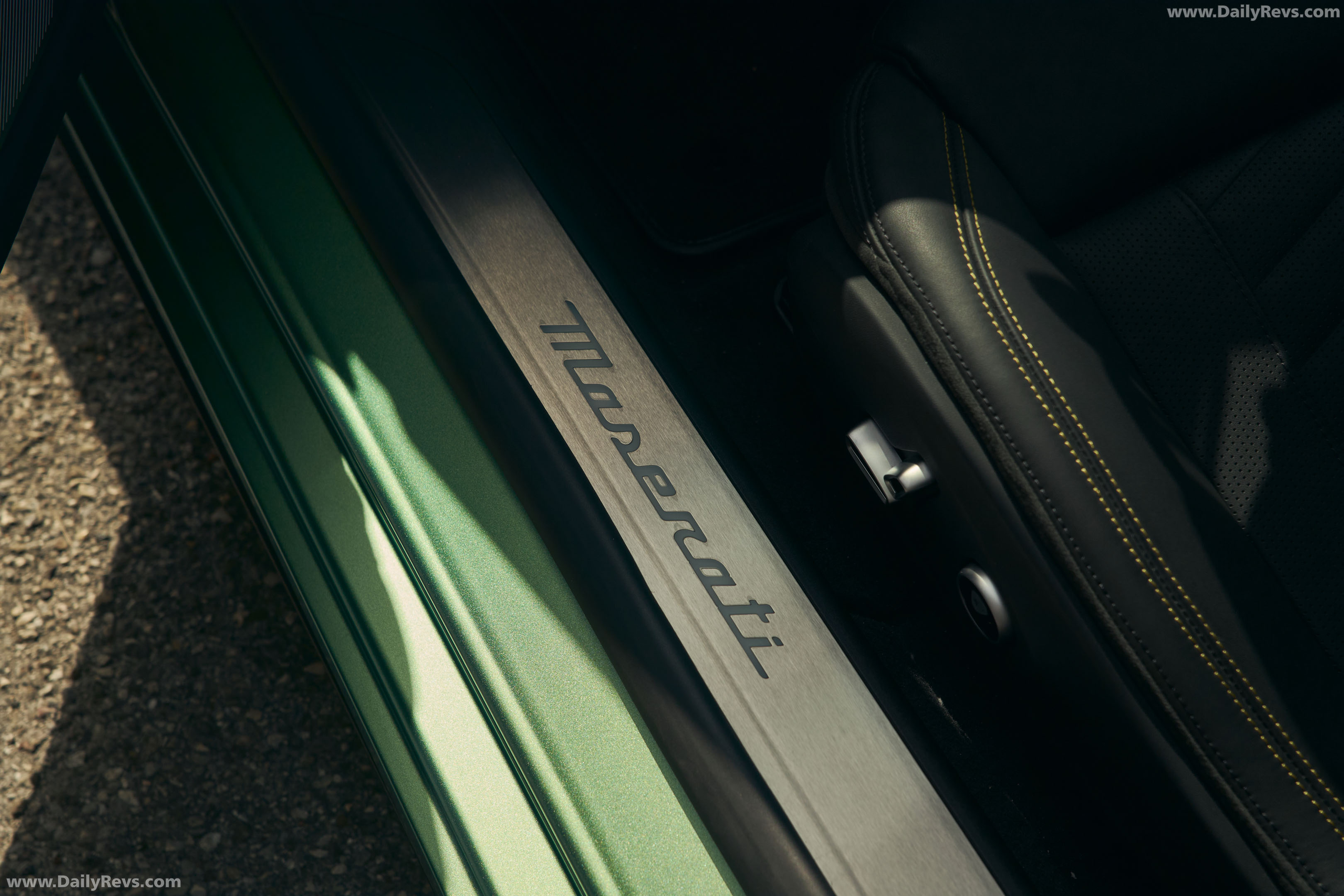 2027 Maserati GranTurismo Trofeo Green Jupiter Interior