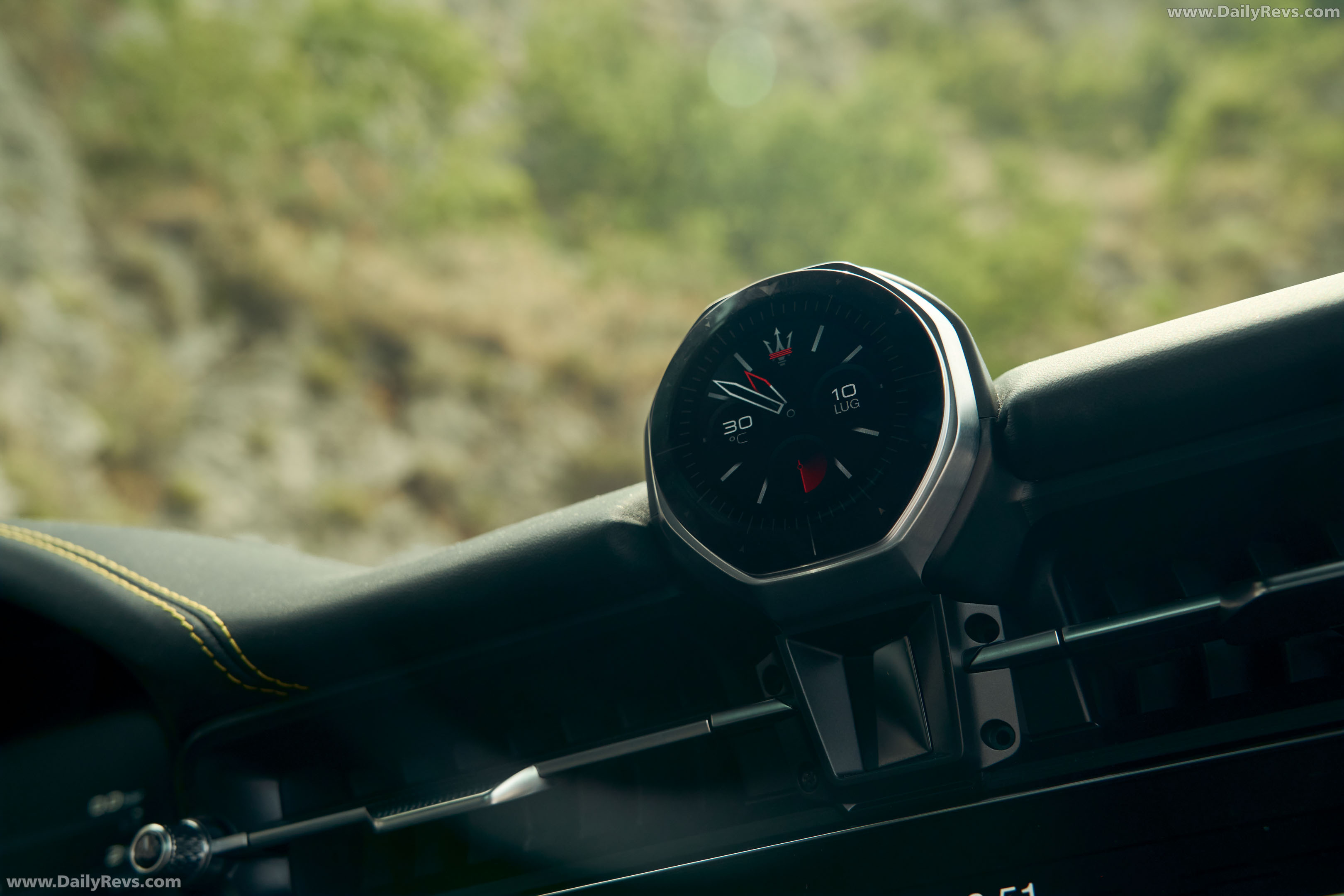 2027 Maserati GranTurismo Trofeo Green Jupiter Interior