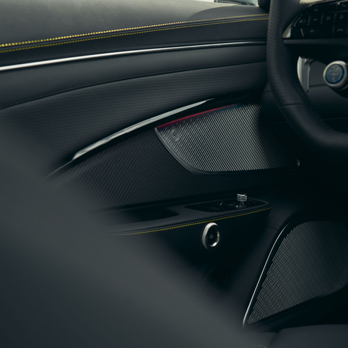 2027 Maserati GranTurismo Trofeo Green Jupiter Interior