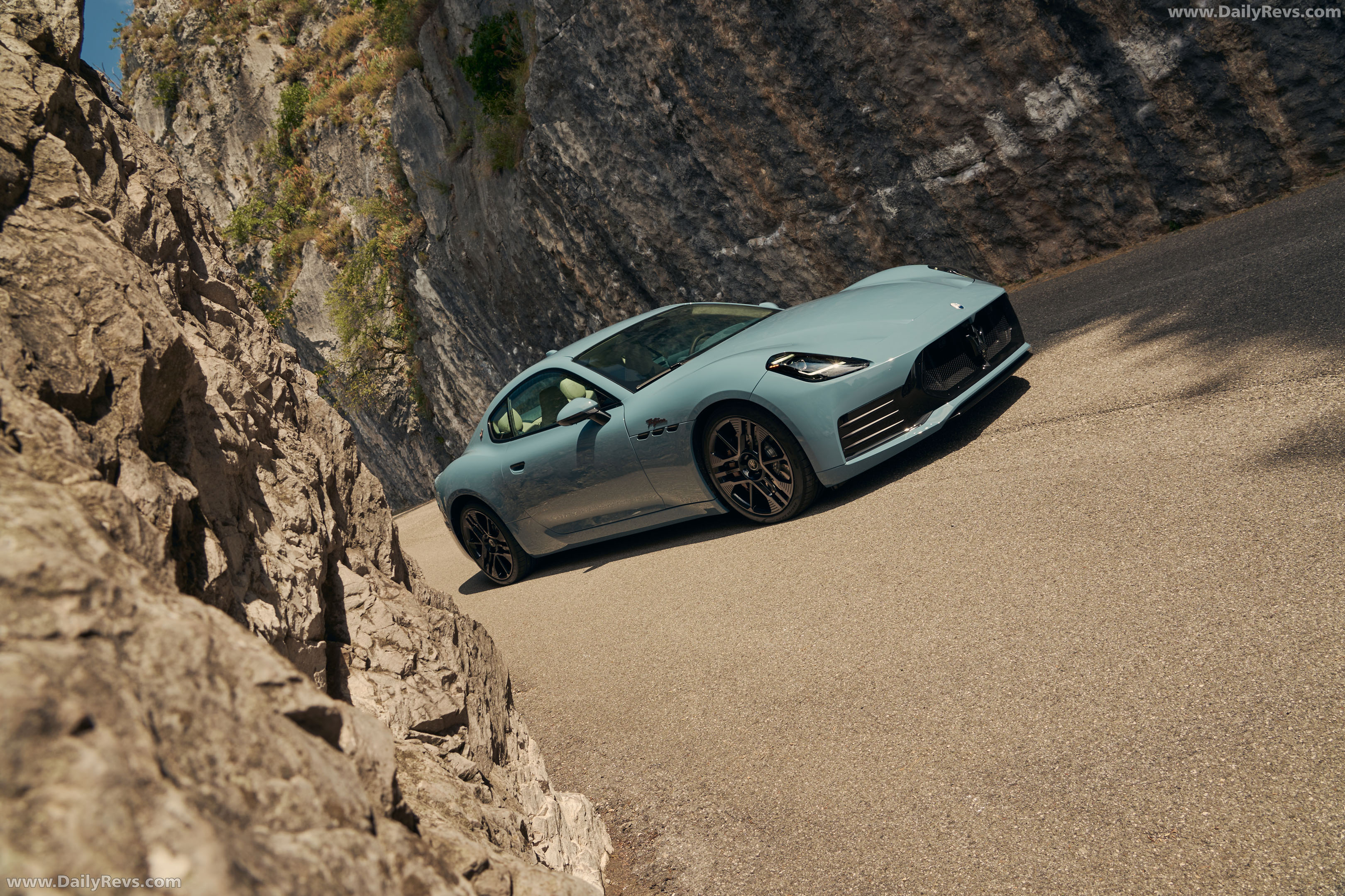 2027 Maserati GranTurismo Folgore Front View