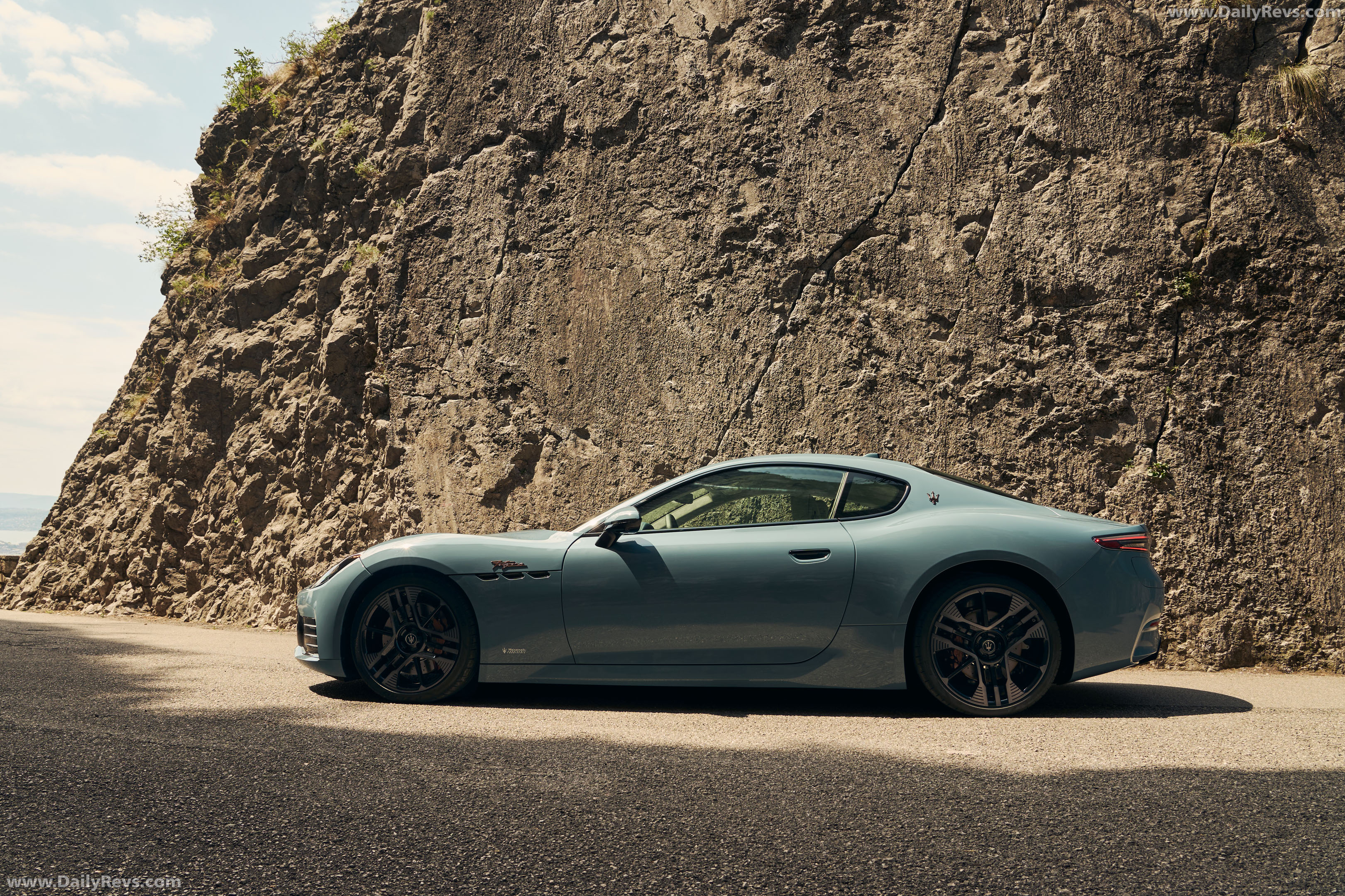 2027 Maserati GranTurismo Folgore Side View