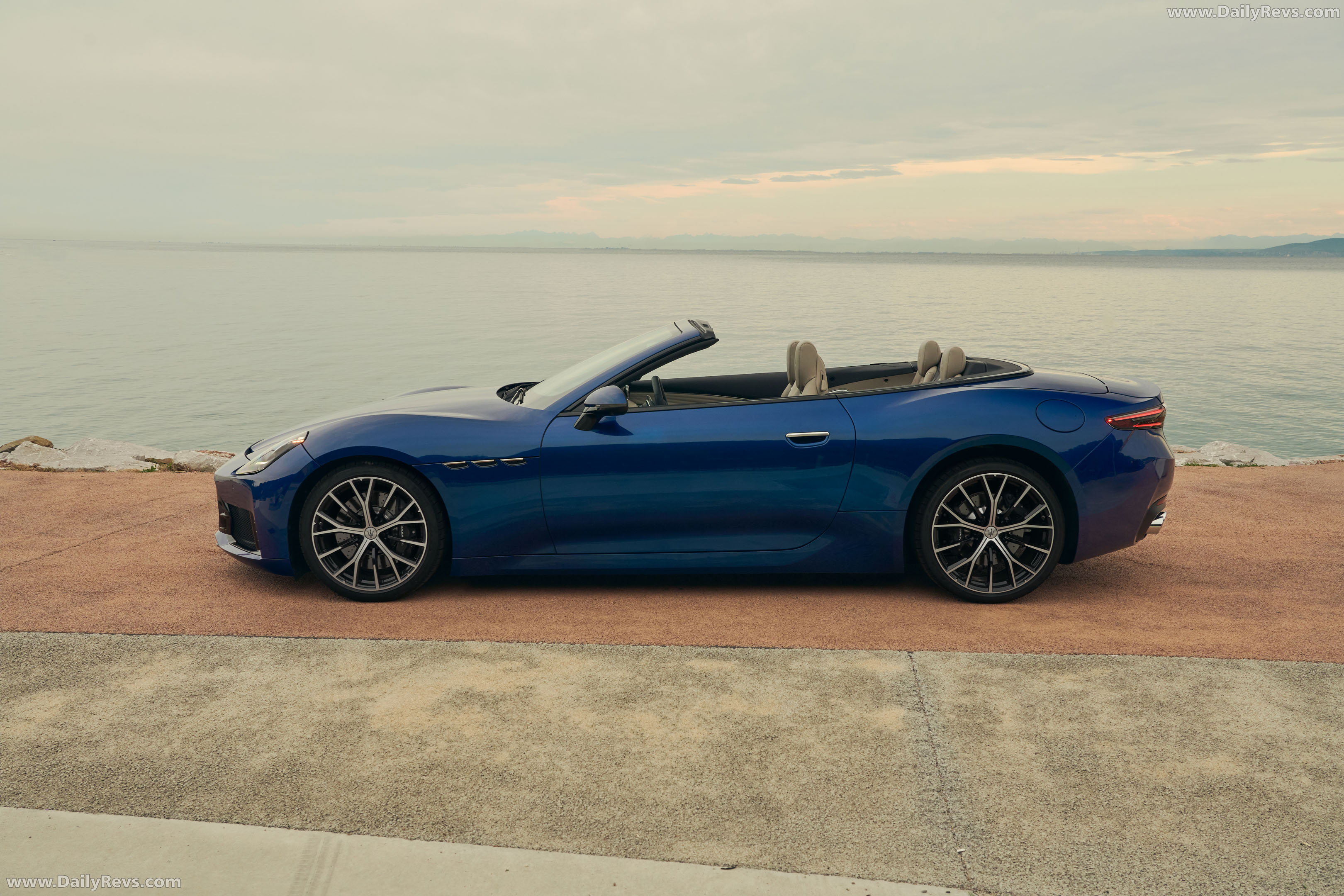2027 Maserati GranCabrio 490 V Side View
