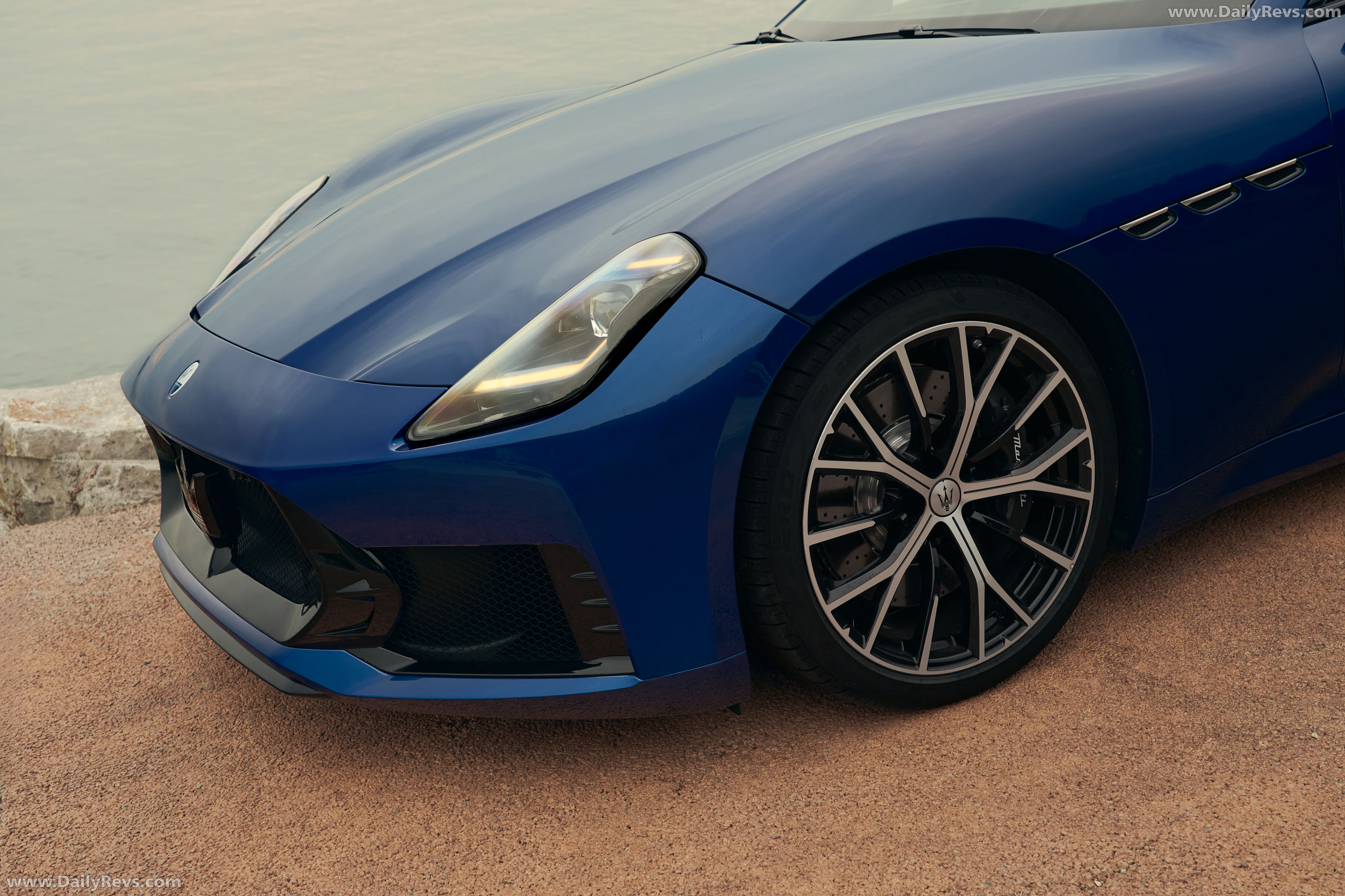 2027 Maserati GranCabrio 490 V Exterior
