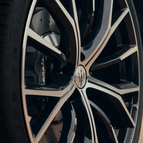 2027 Maserati GranCabrio 490 V Exterior