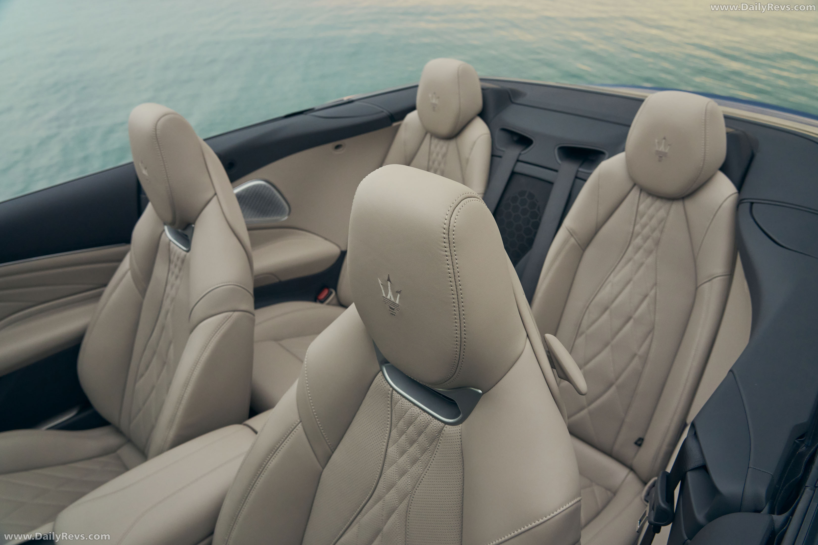 2027 Maserati GranCabrio 490 V Interior