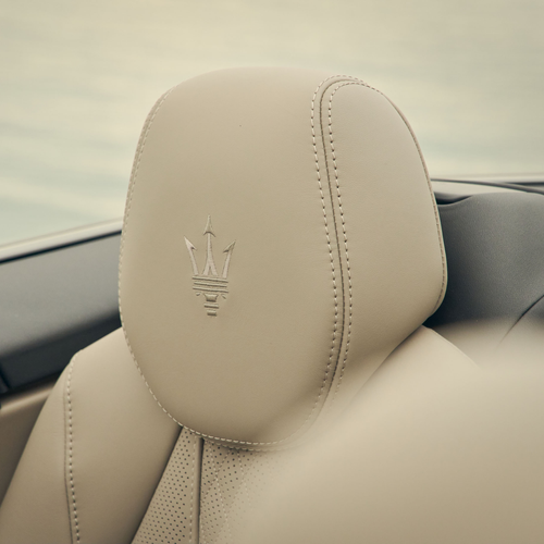 2027 Maserati GranCabrio 490 V Interior