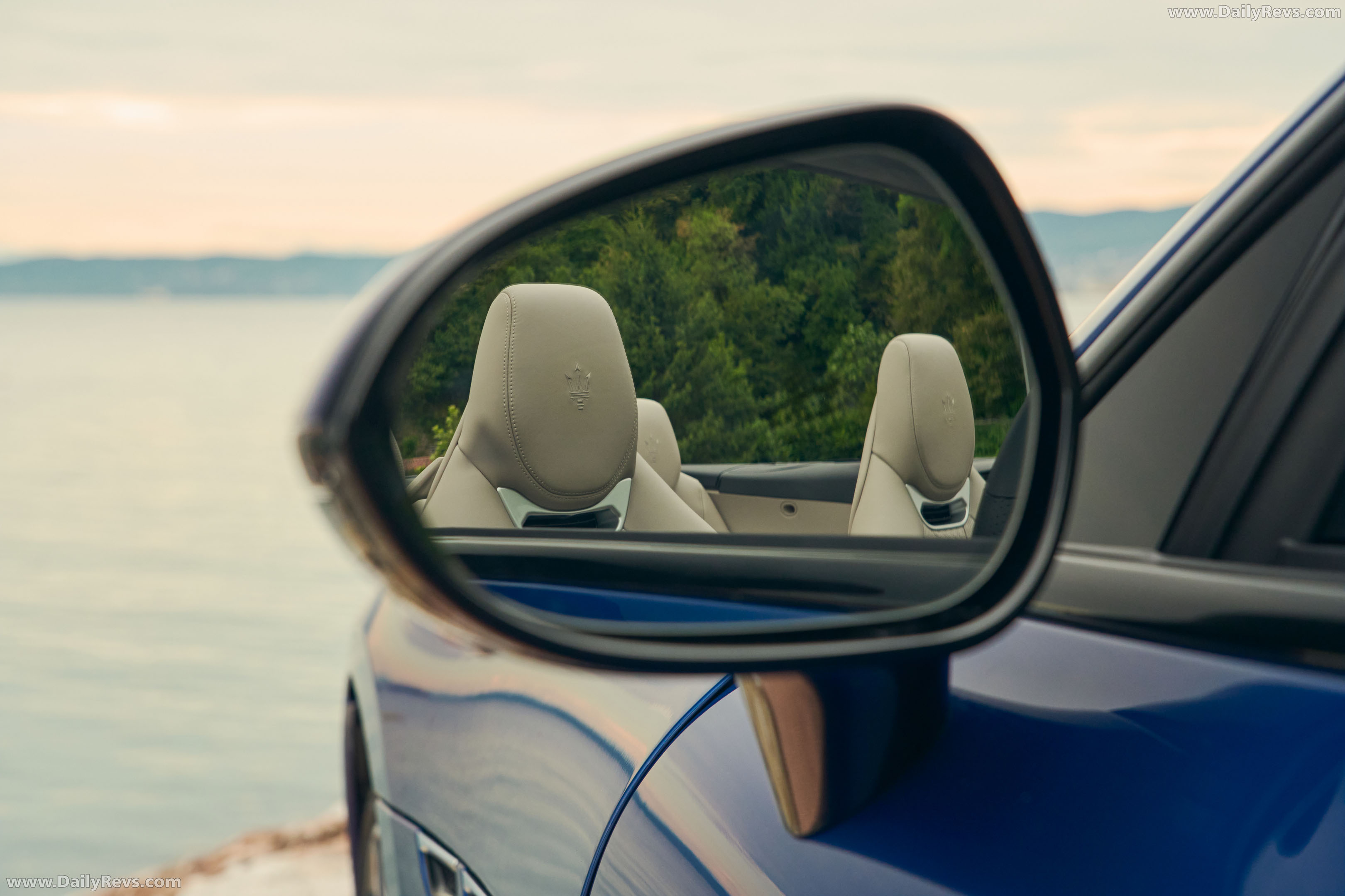 2027 Maserati GranCabrio 490 V Interior