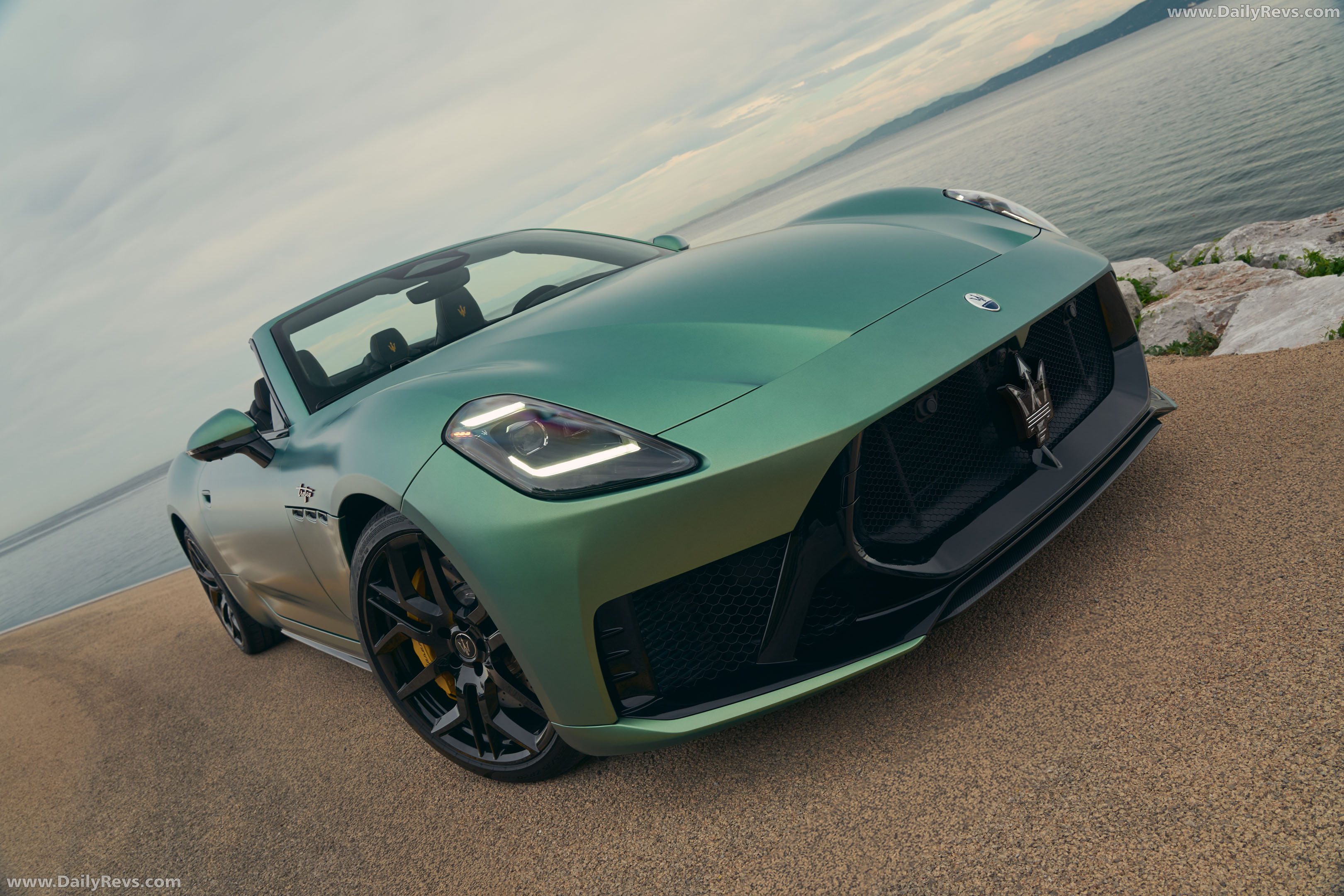 2027 Maserati GranCabrio Trofeo Front View
