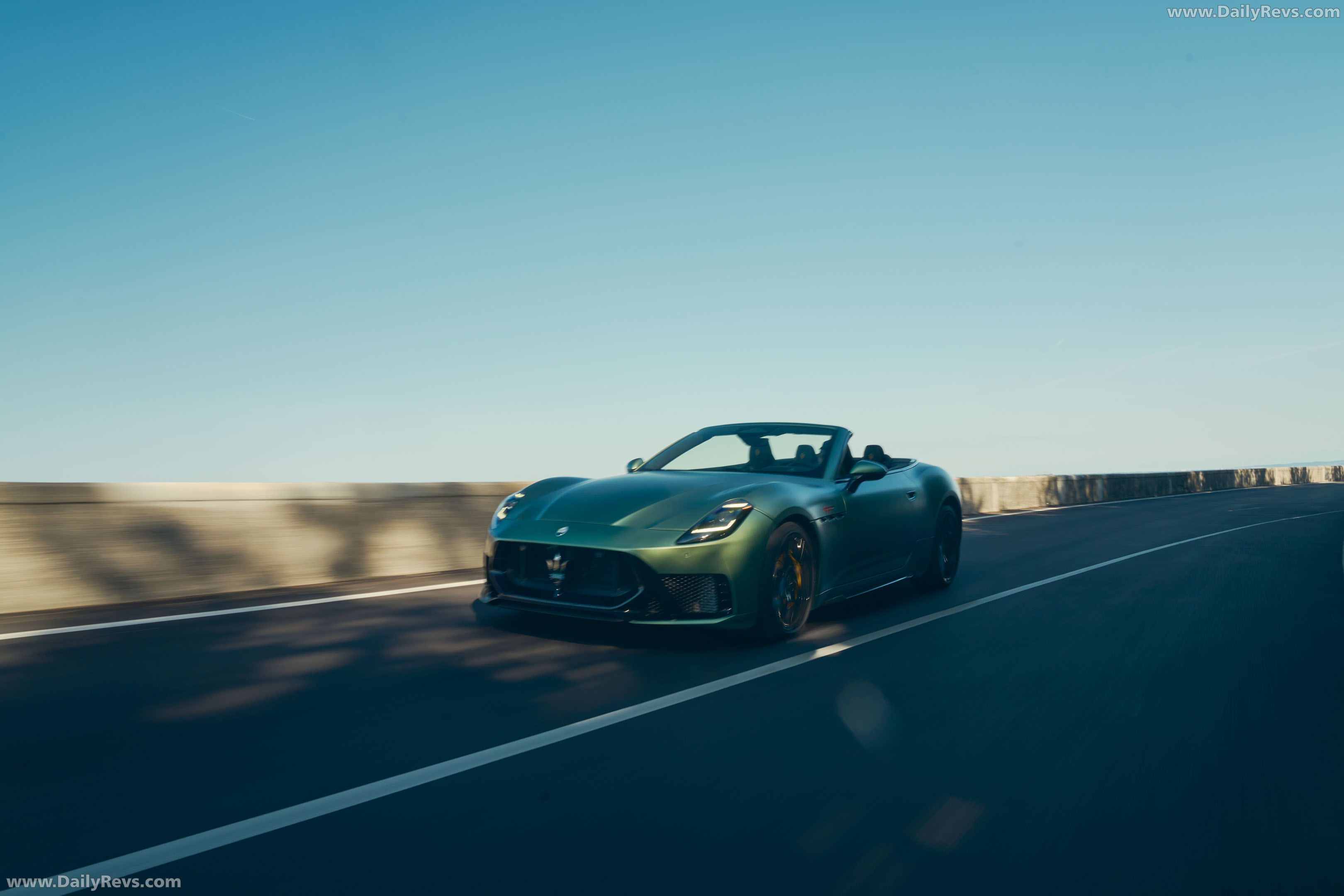 2027 Maserati GranCabrio Trofeo Front View