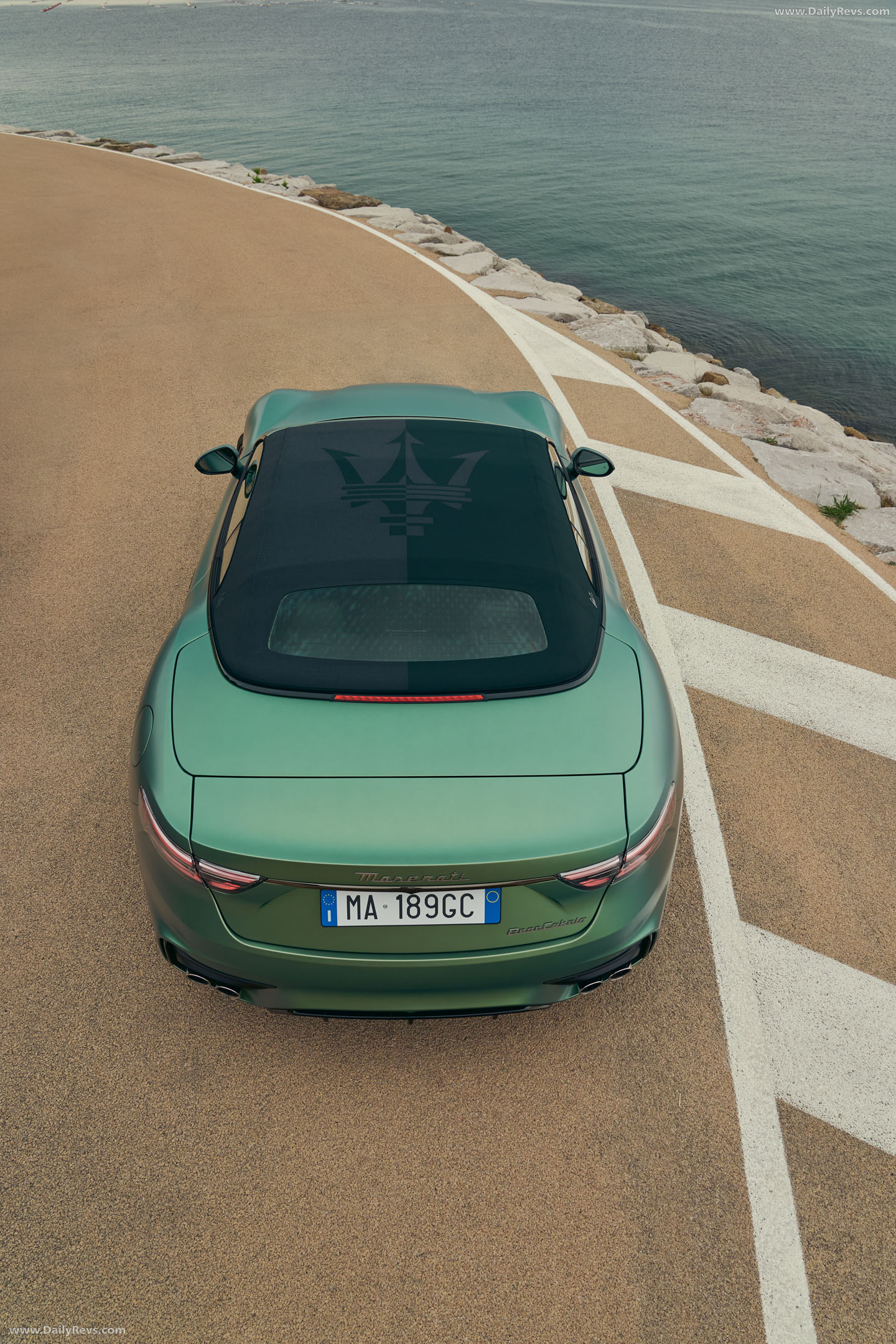 2027 Maserati GranCabrio Trofeo Top View