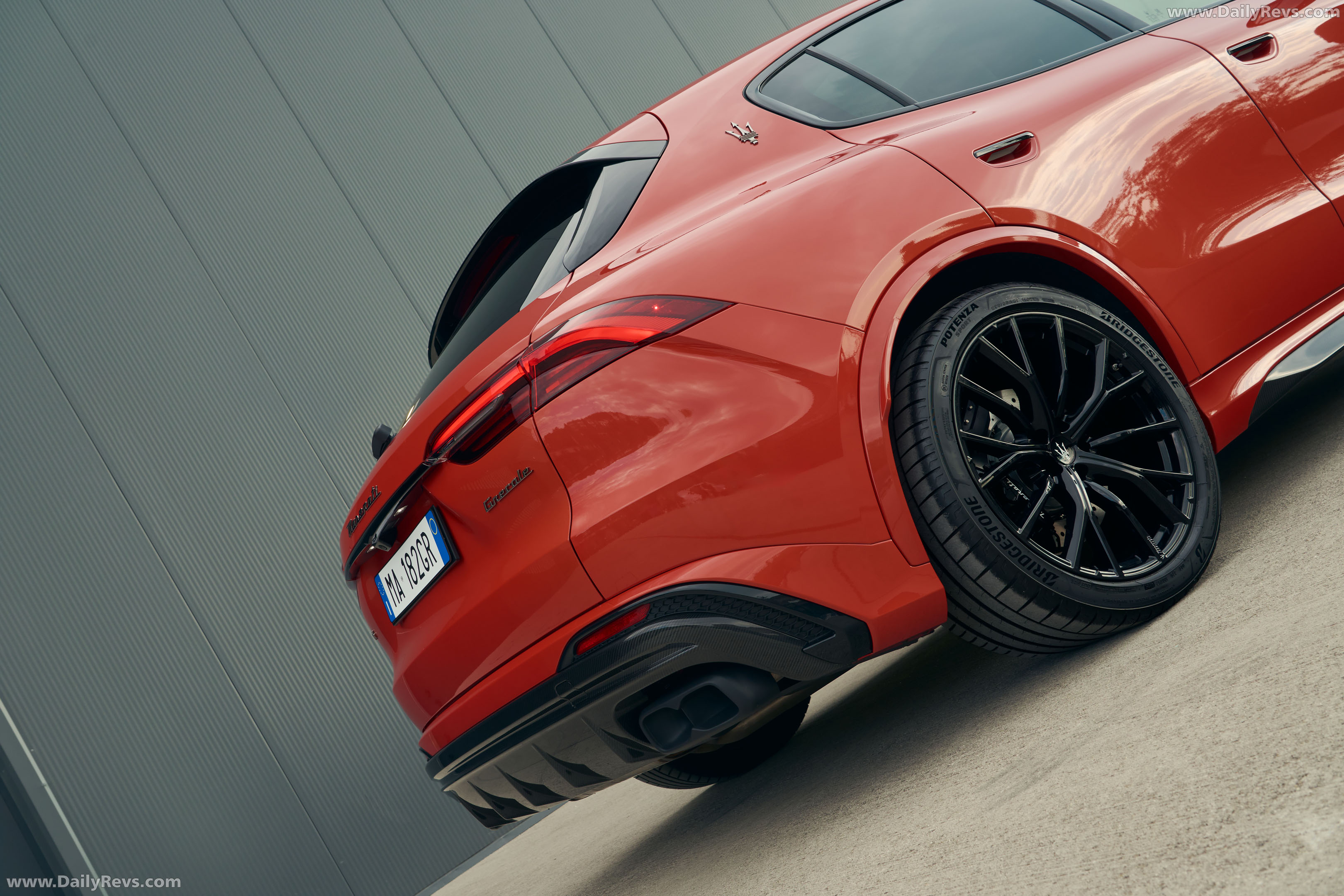 2027 Maserati Grecale Trofeo V6 Exterior