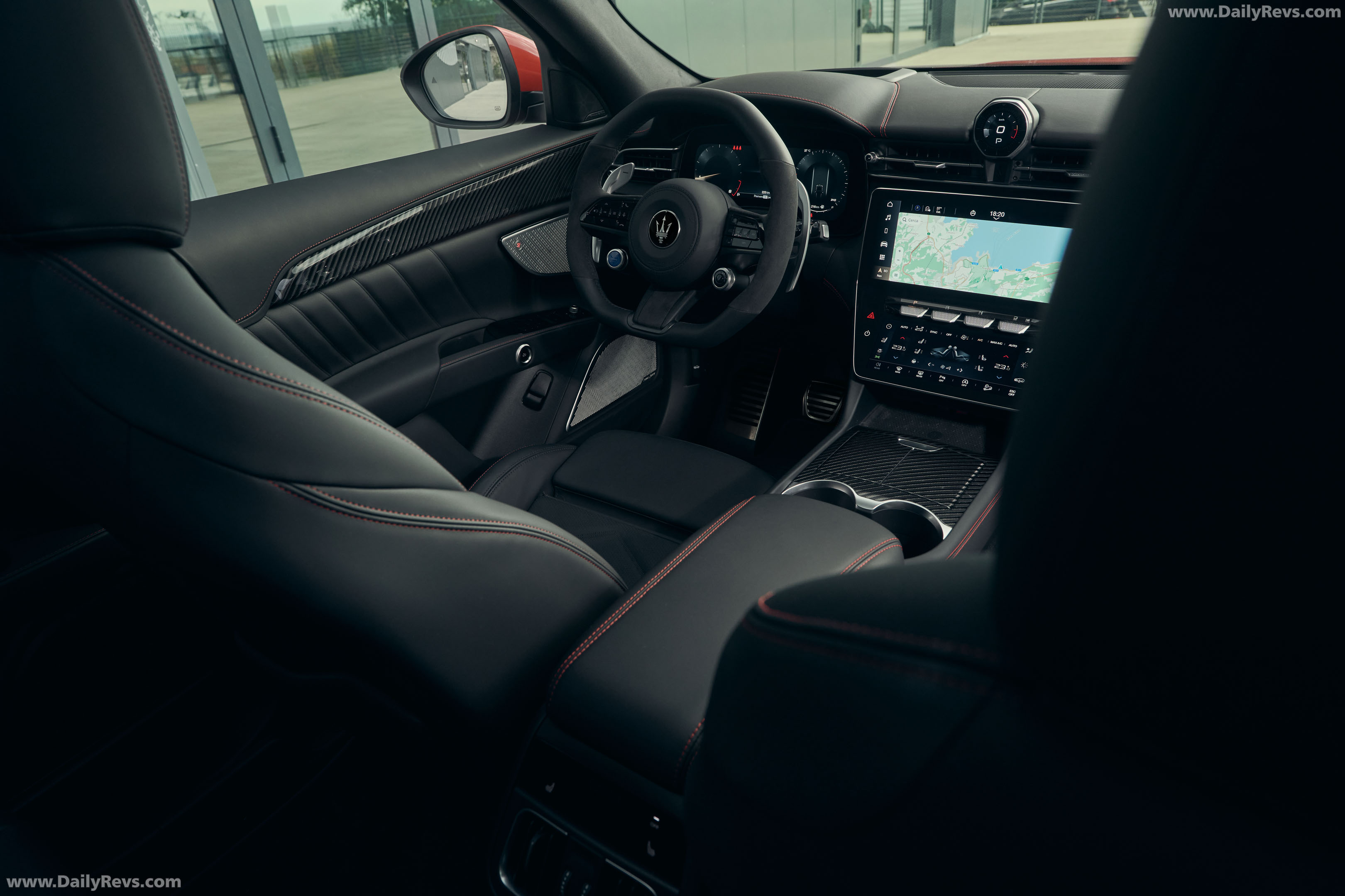 2027 Maserati Grecale Trofeo V6 Interior