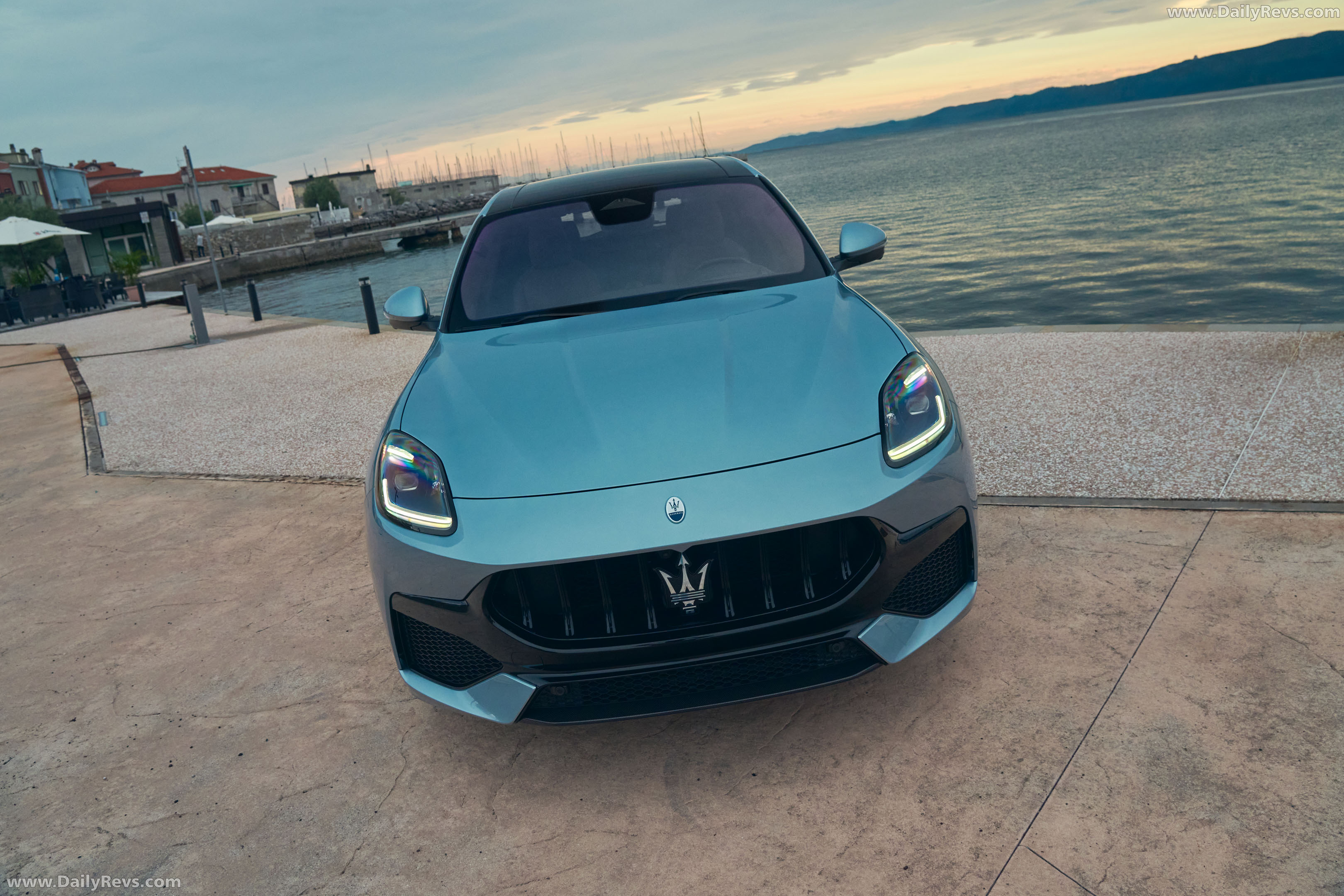 2027 Maserati Grecale Trofeo V6 Grigio Lamiera Front View