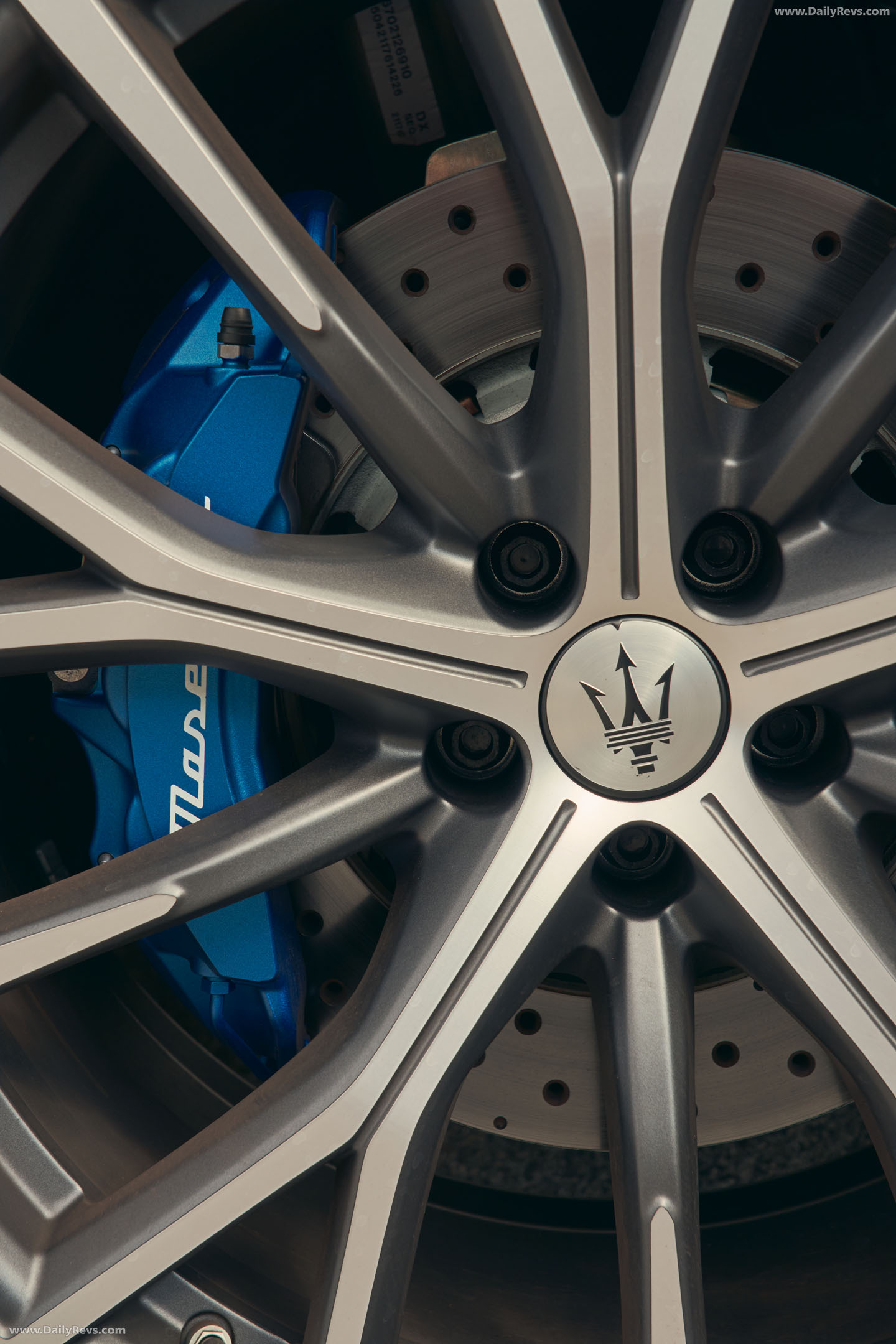 2027 Maserati Grecale Trofeo V6 Grigio Lamiera Exterior