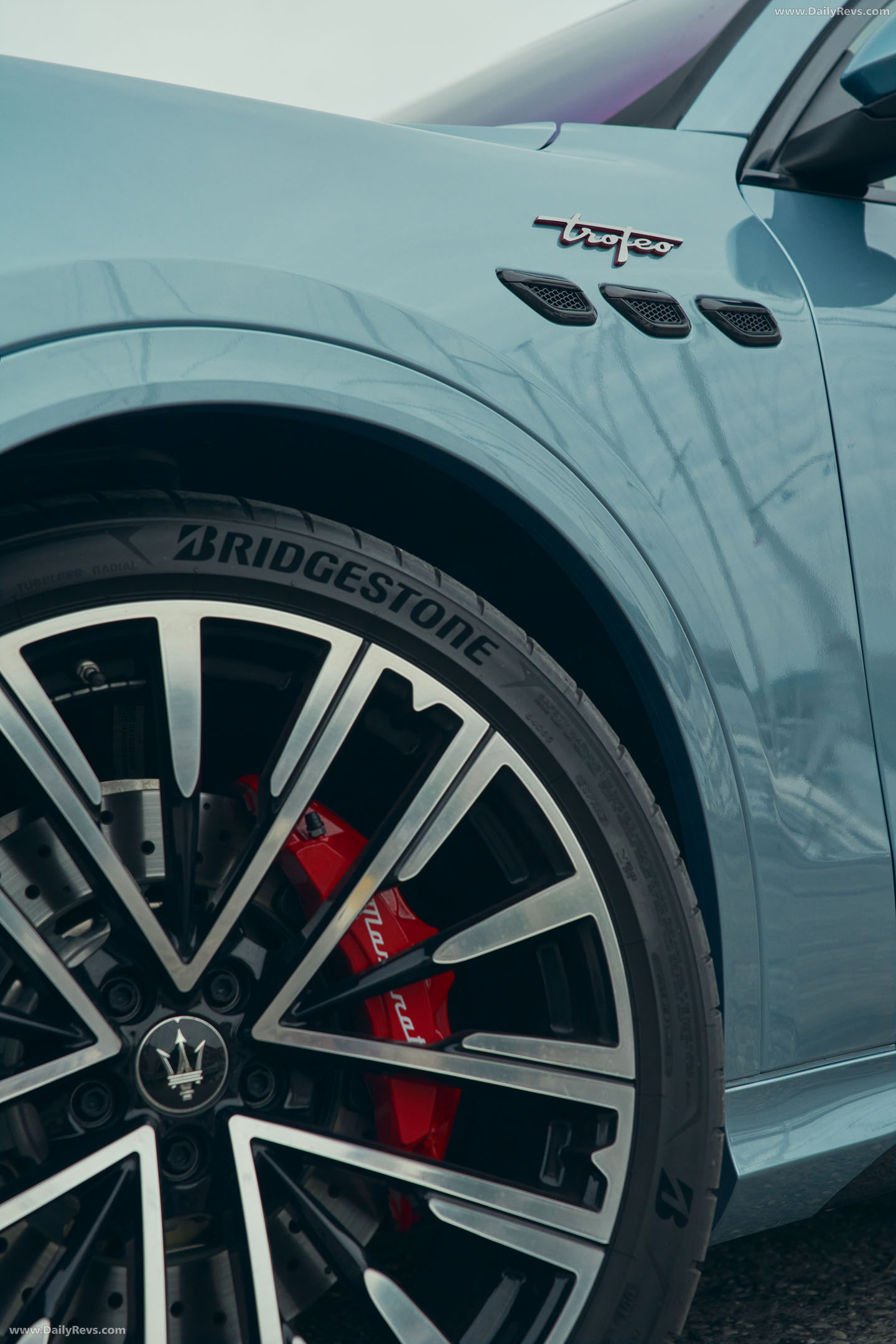 2027 Maserati Grecale Trofeo V6 Grigio Lamiera Exterior