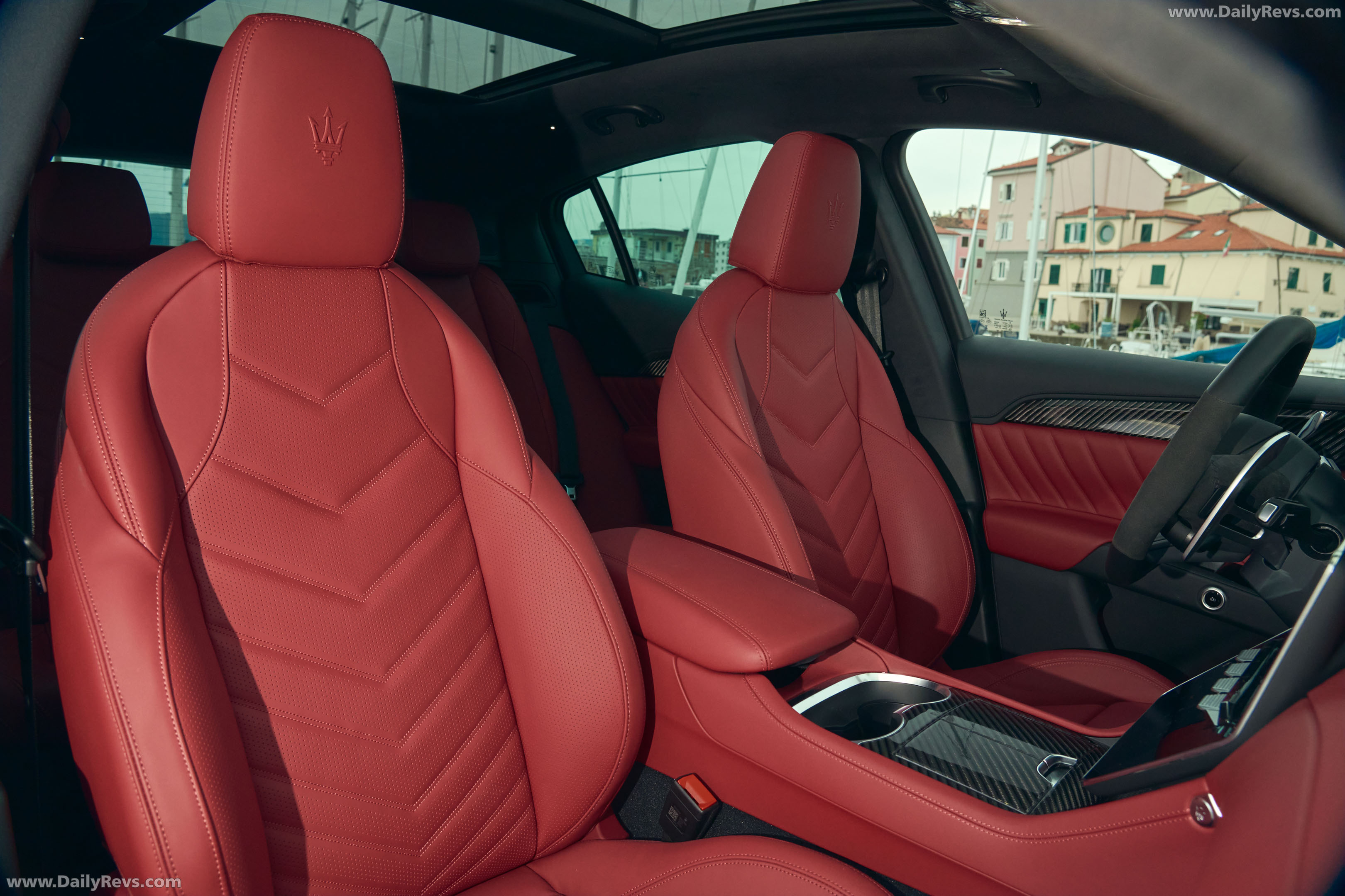 2027 Maserati Grecale Trofeo V6 Grigio Lamiera Interior