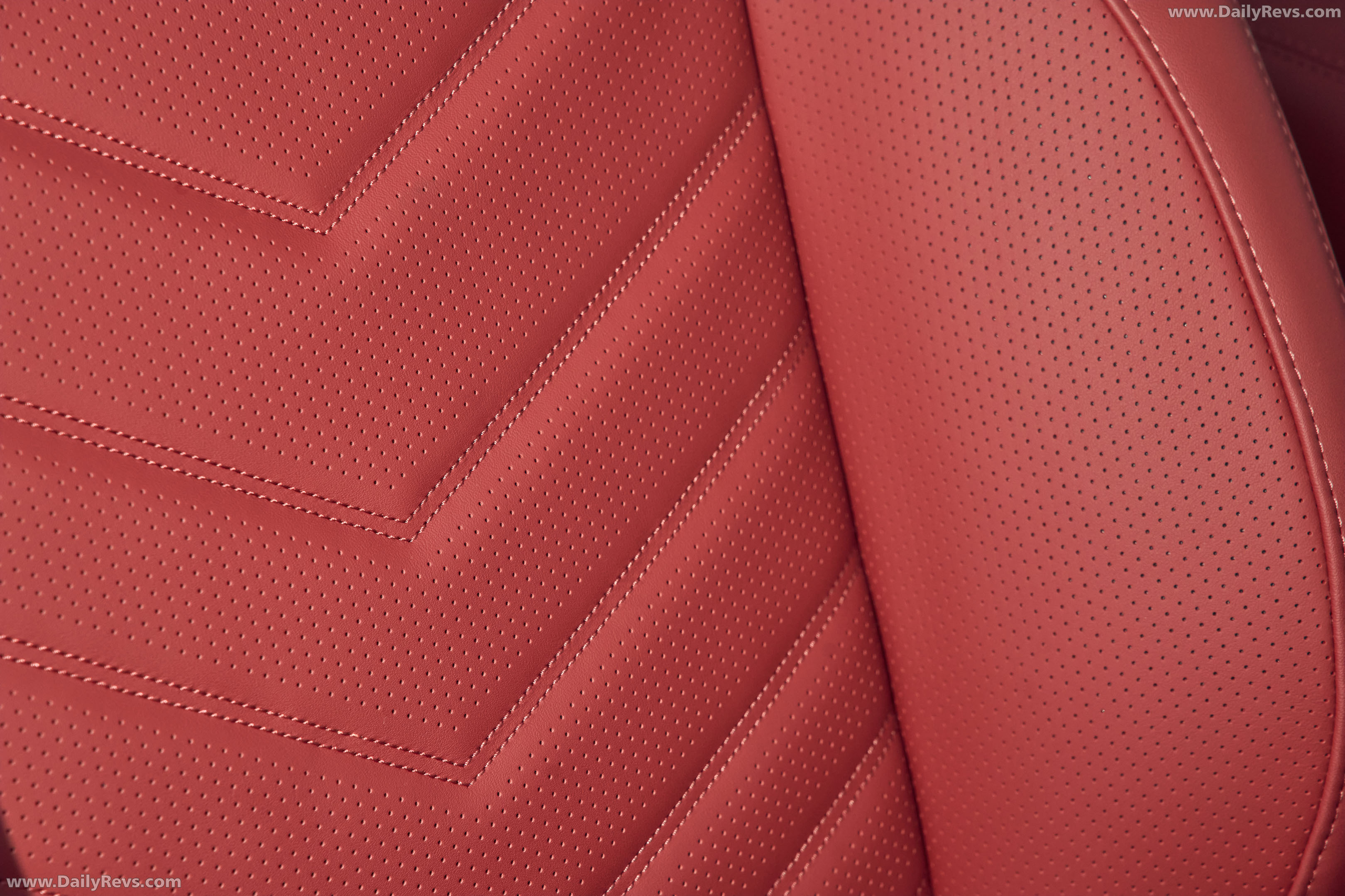 2027 Maserati Grecale Trofeo V6 Grigio Lamiera Interior