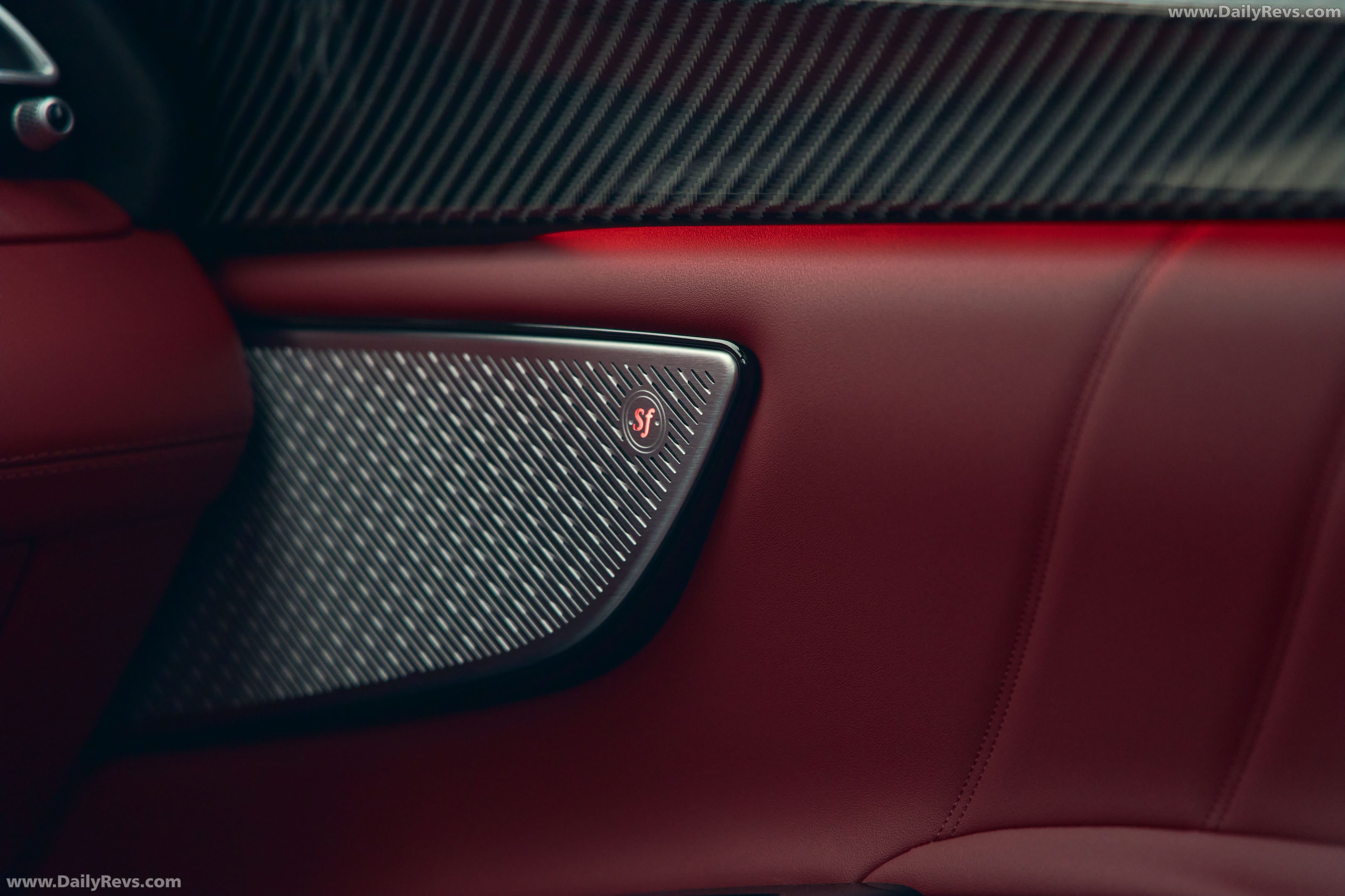2027 Maserati Grecale Trofeo V6 Grigio Lamiera Interior
