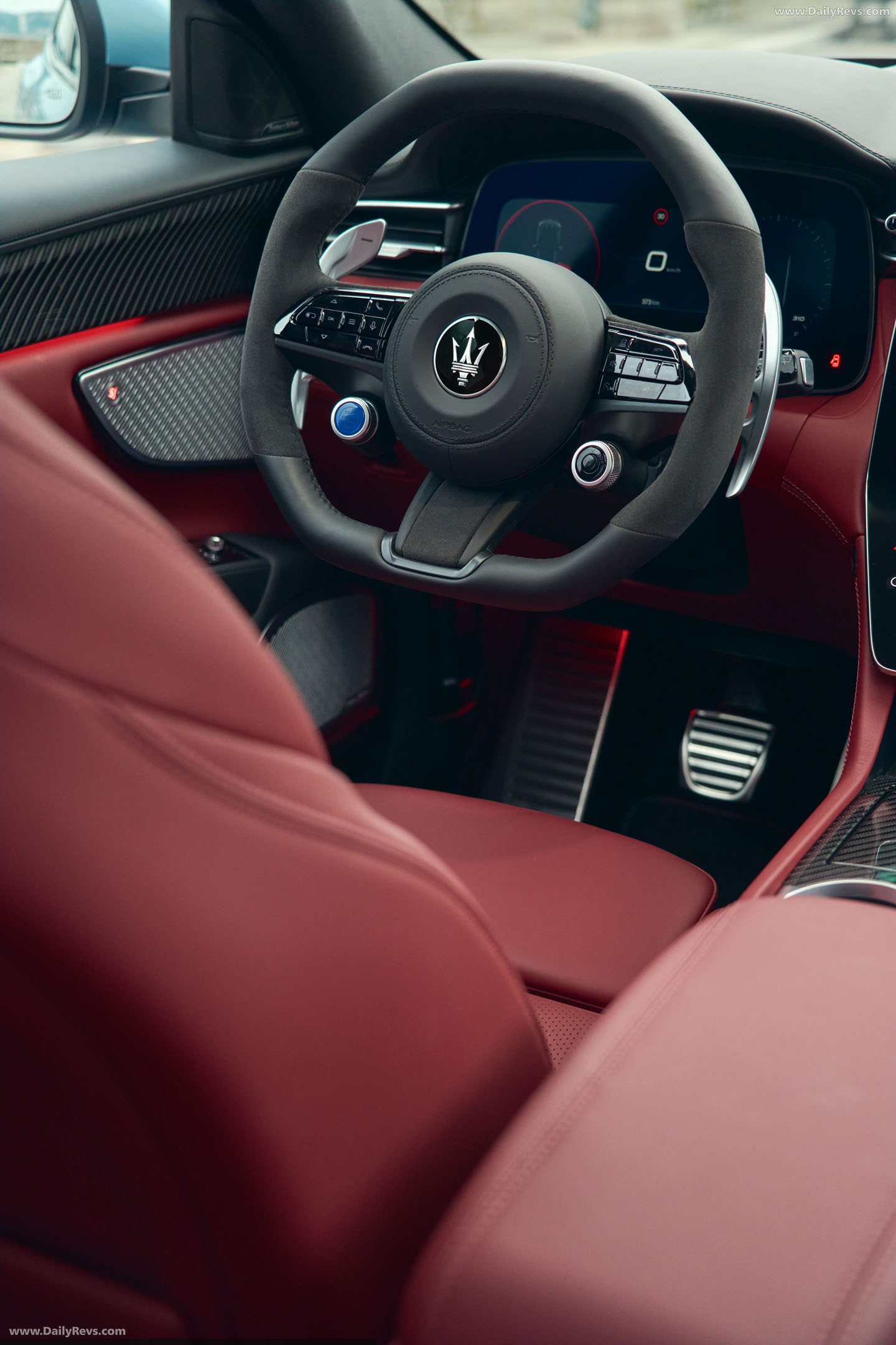 2027 Maserati Grecale Trofeo V6 Grigio Lamiera Interior