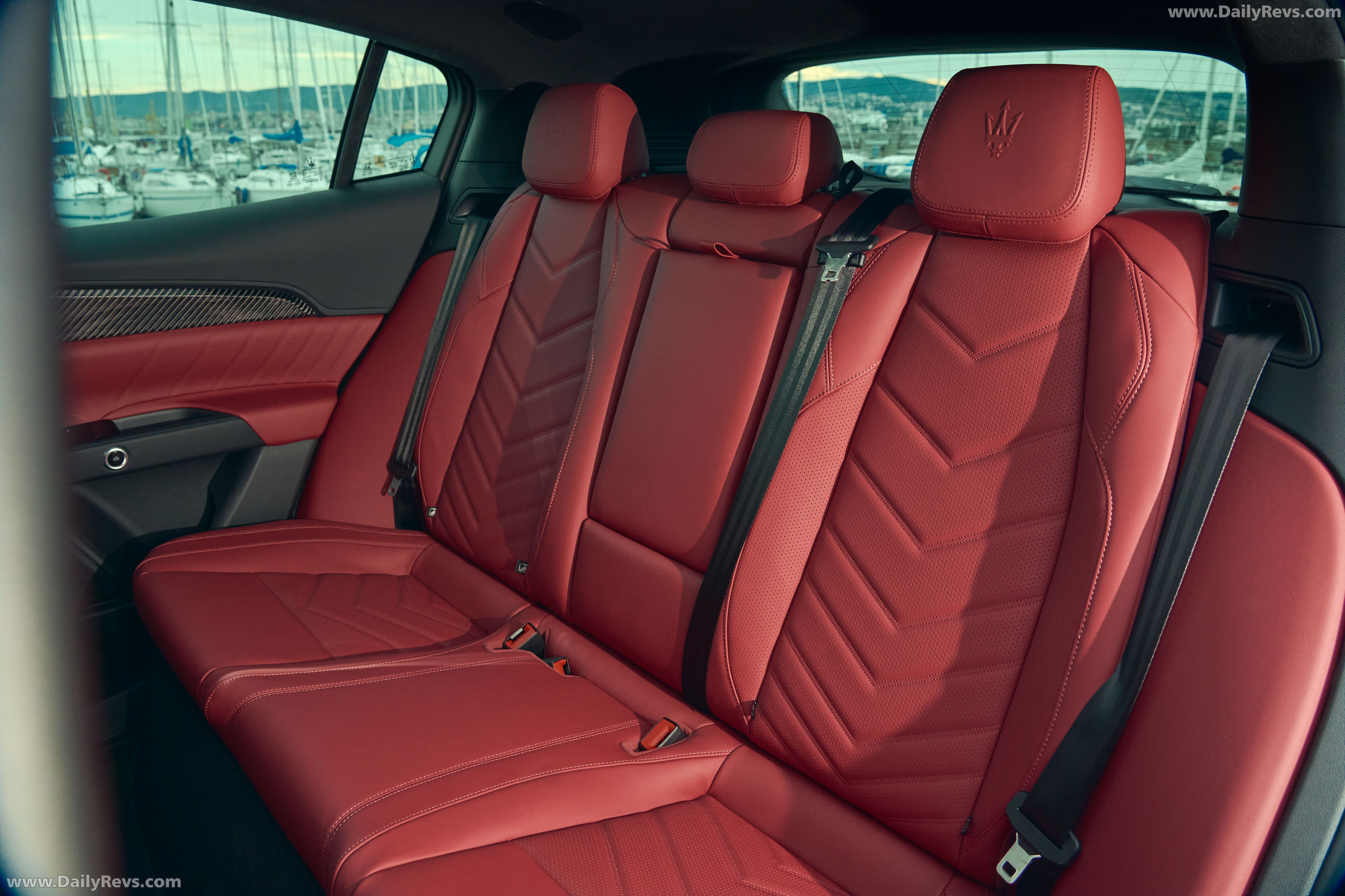 2027 Maserati Grecale Trofeo V6 Grigio Lamiera Interior